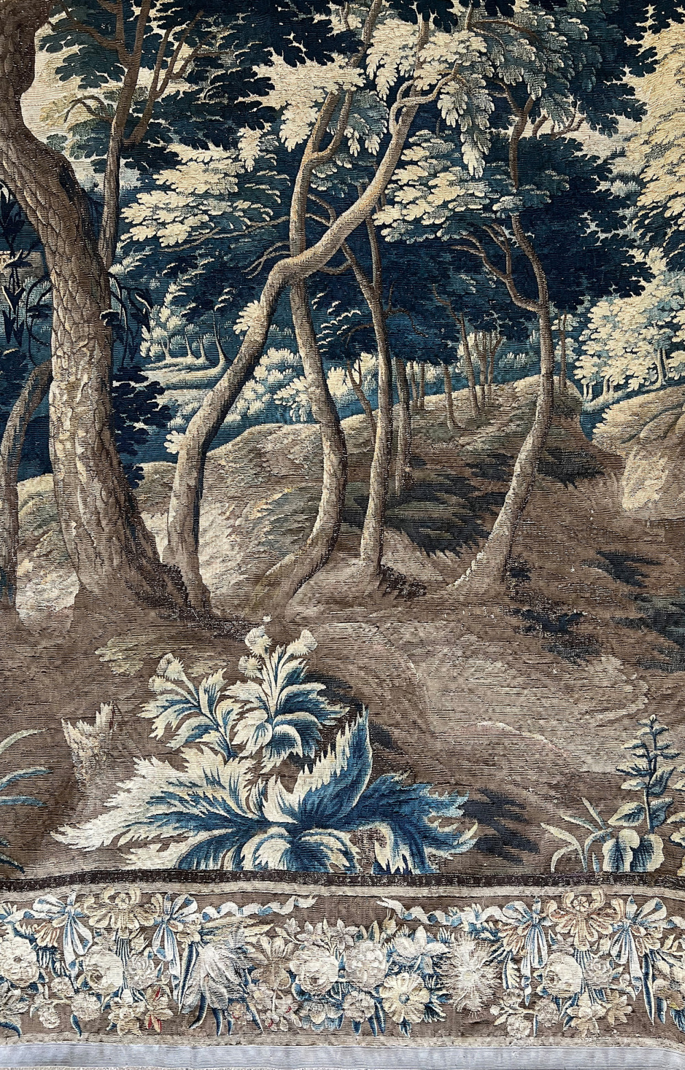 Große Tapisserie, 310 x 460 cm. Flandern, 18. Jahrhundert. Prächtiger, flämischer Wirkteppich in den - Image 8 of 18