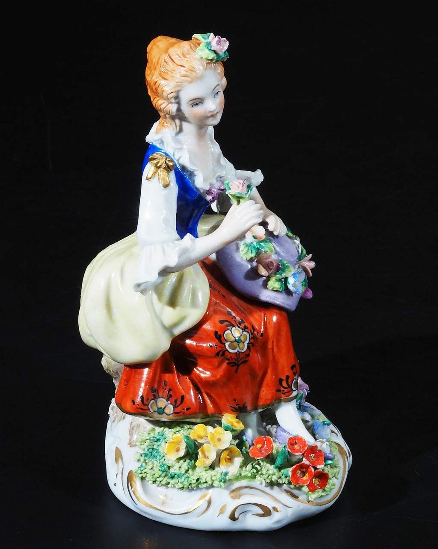 Figurine "Floristin".  Manufaktur SITZENDORF/Thüringen, Marke 1949 - 1990.  - Bild 3 aus 7