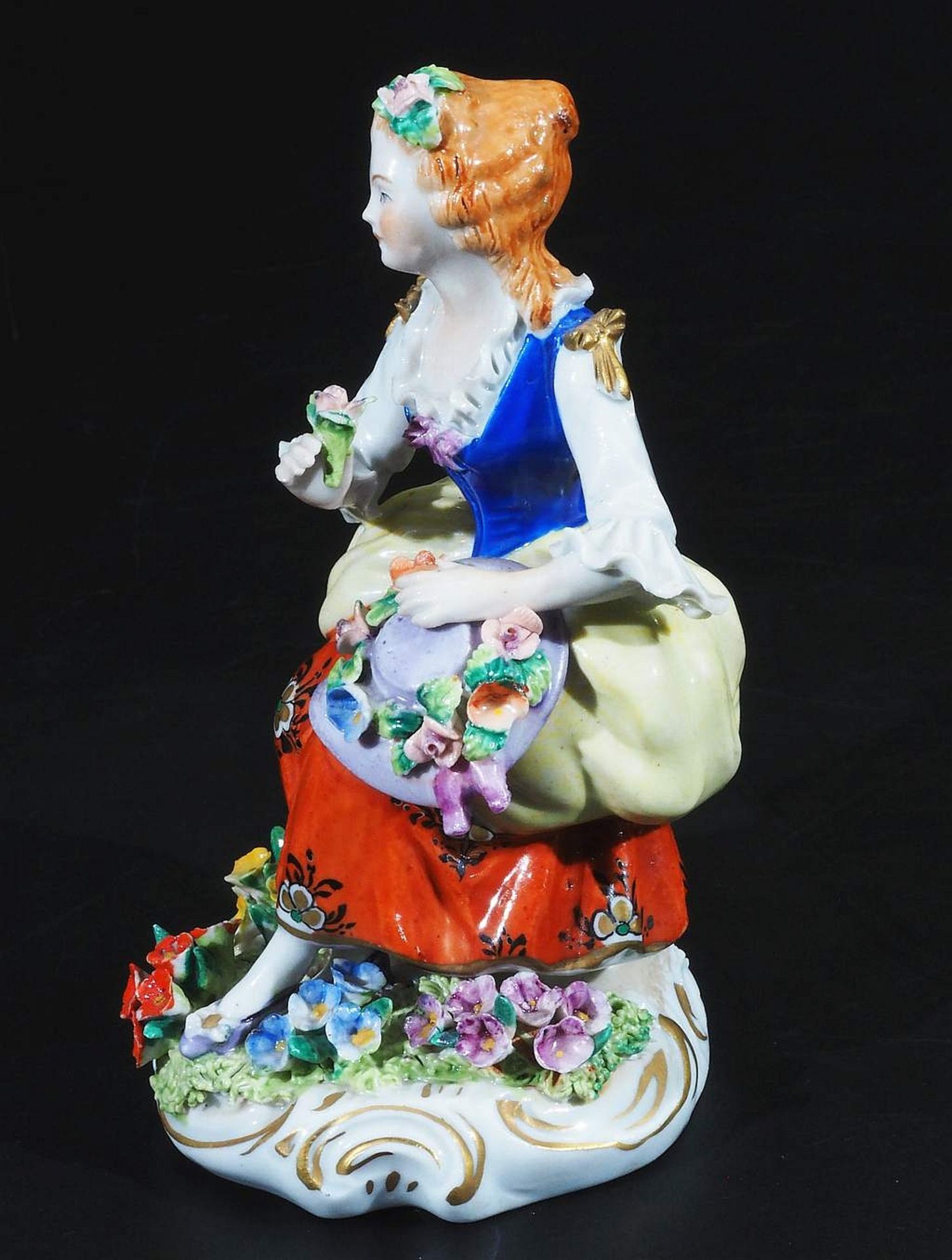 Figurine "Floristin".  Manufaktur SITZENDORF/Thüringen, Marke 1949 - 1990.  - Bild 5 aus 7