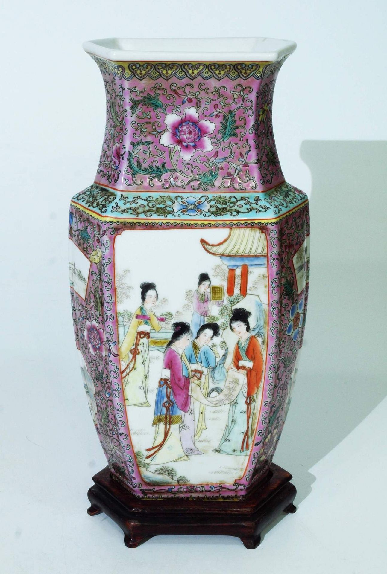 Vase Ching Dynasty.   19. Jahrhundert.  Dekor  Family Rose - Bild 2 aus 9