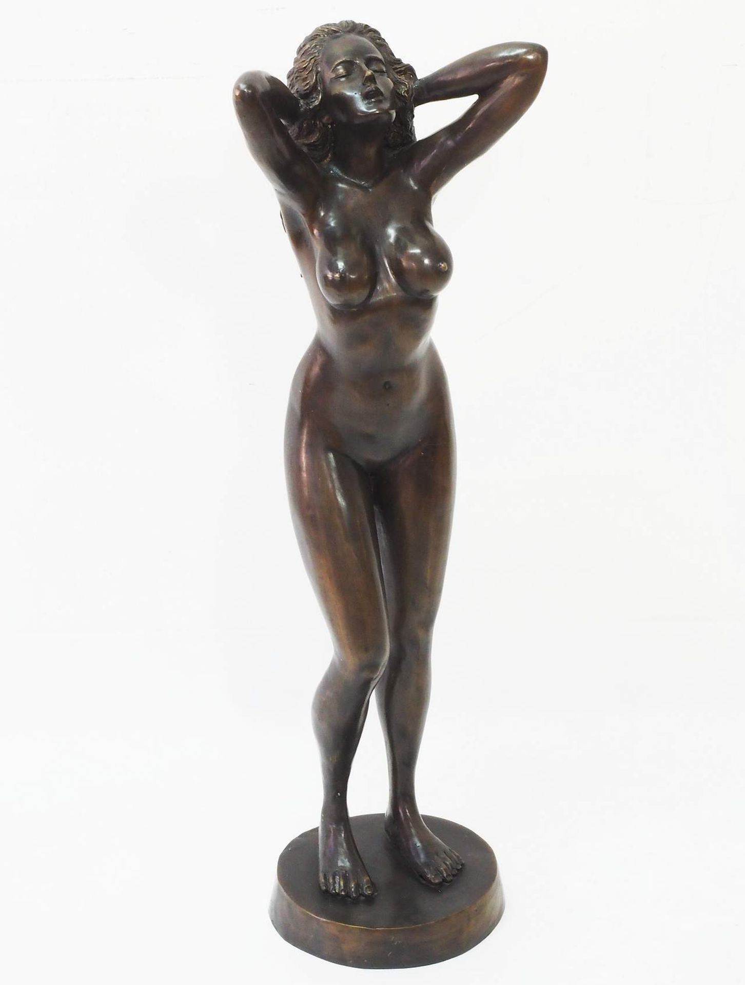 Stehender Frauenakt,   Bildhauer unbekannt. Bronze, braun patiniert.  - Bild 2 aus 8