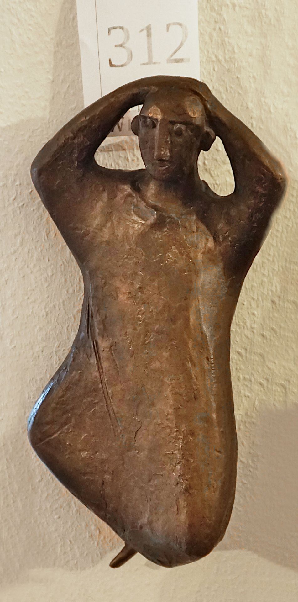 1 Bronzefigur sign. HARTMANN-ROCHELLE (wohl Ima H. 1930-2013) "Besinnung", dat. 78, Asp.