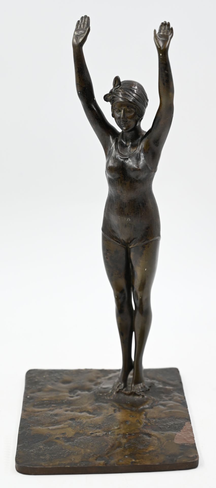 1 Bronzefigur am Sockel bez. IFFLAND (wohl Franz I. 1862-1935)