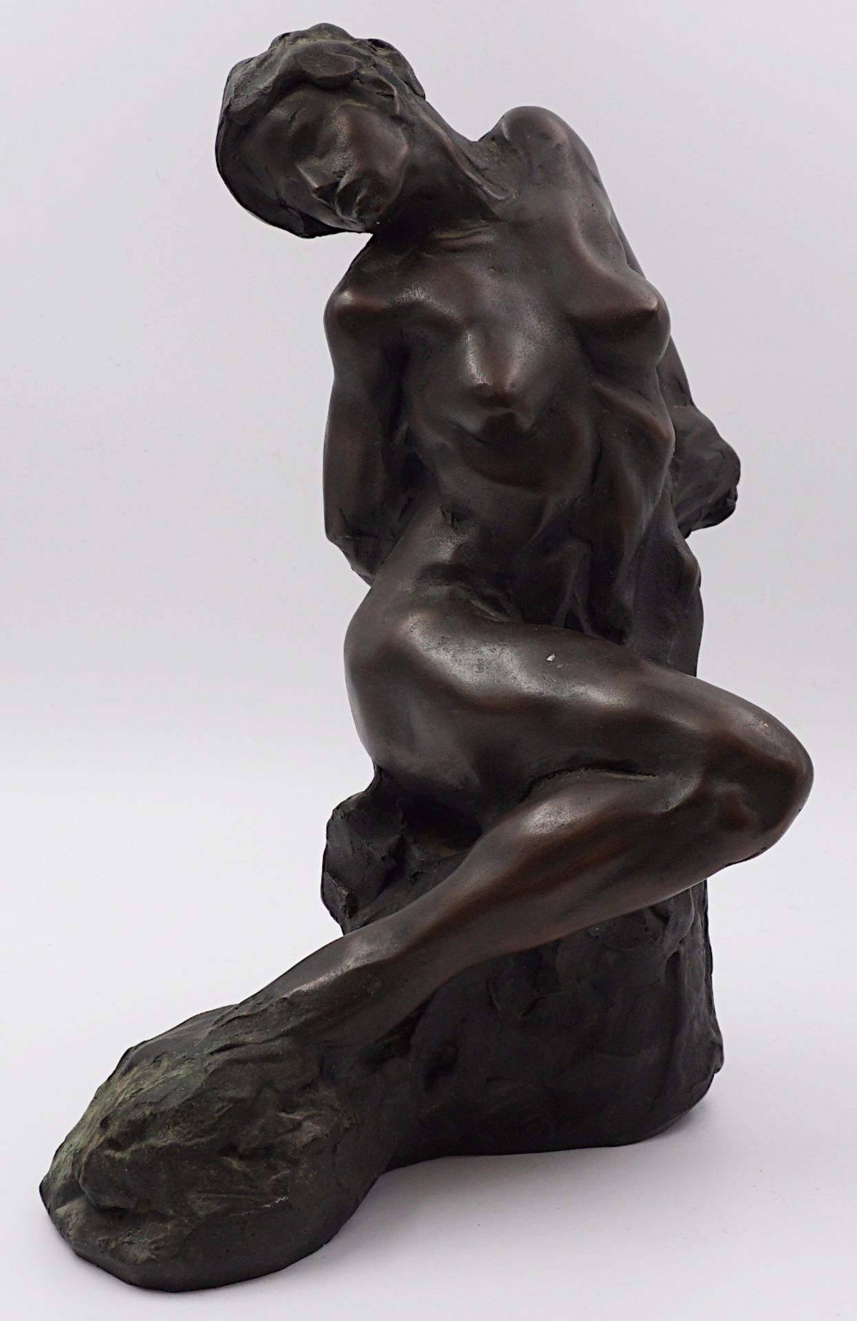 1 Plastik r.u. sign. Erik ANDERSEN (wohl * 1977) "Weiblicher Akt" Bronze, H ca. 32cm, ber., Asp.