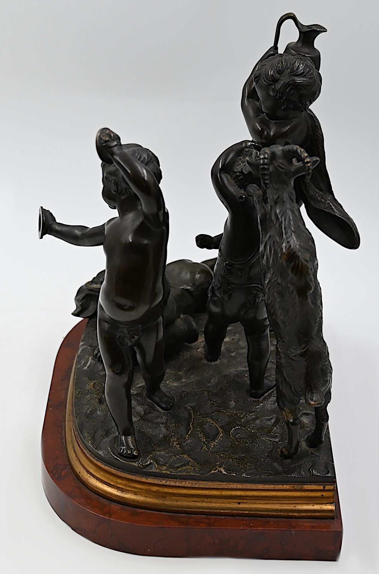 1 Bronzefigurengruppe am Sockel bez. CLODION (wohl Claude Michel C. 1738 Nancy-1814 Paris) - Bild 4 aus 5