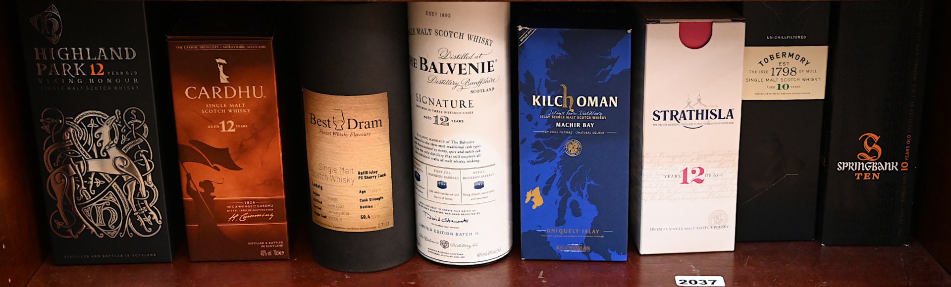 8 schottische Whiskys: "Spring Bank", "Tobermory", "Strathisla", "Kilchoman", "Balvenie", "Ledaig",