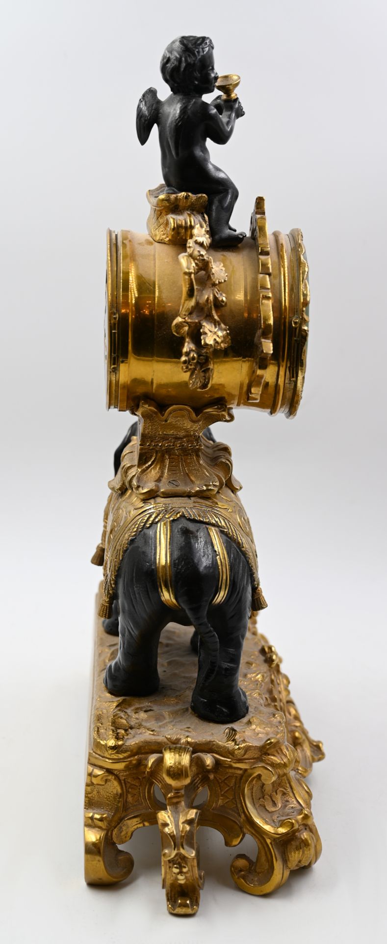 1 Pendule mit Elefant wohl 19.Jh./um 1900, Bronze u.a. z.T. feuervergoldet, - Bild 6 aus 6