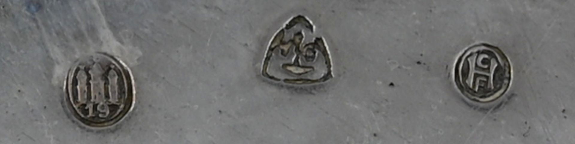 1 Schale godronierte Form / 1 kleiner Platztelller passig geschweifter Rand jew. Silber Dänemark, 19 - Image 3 of 3
