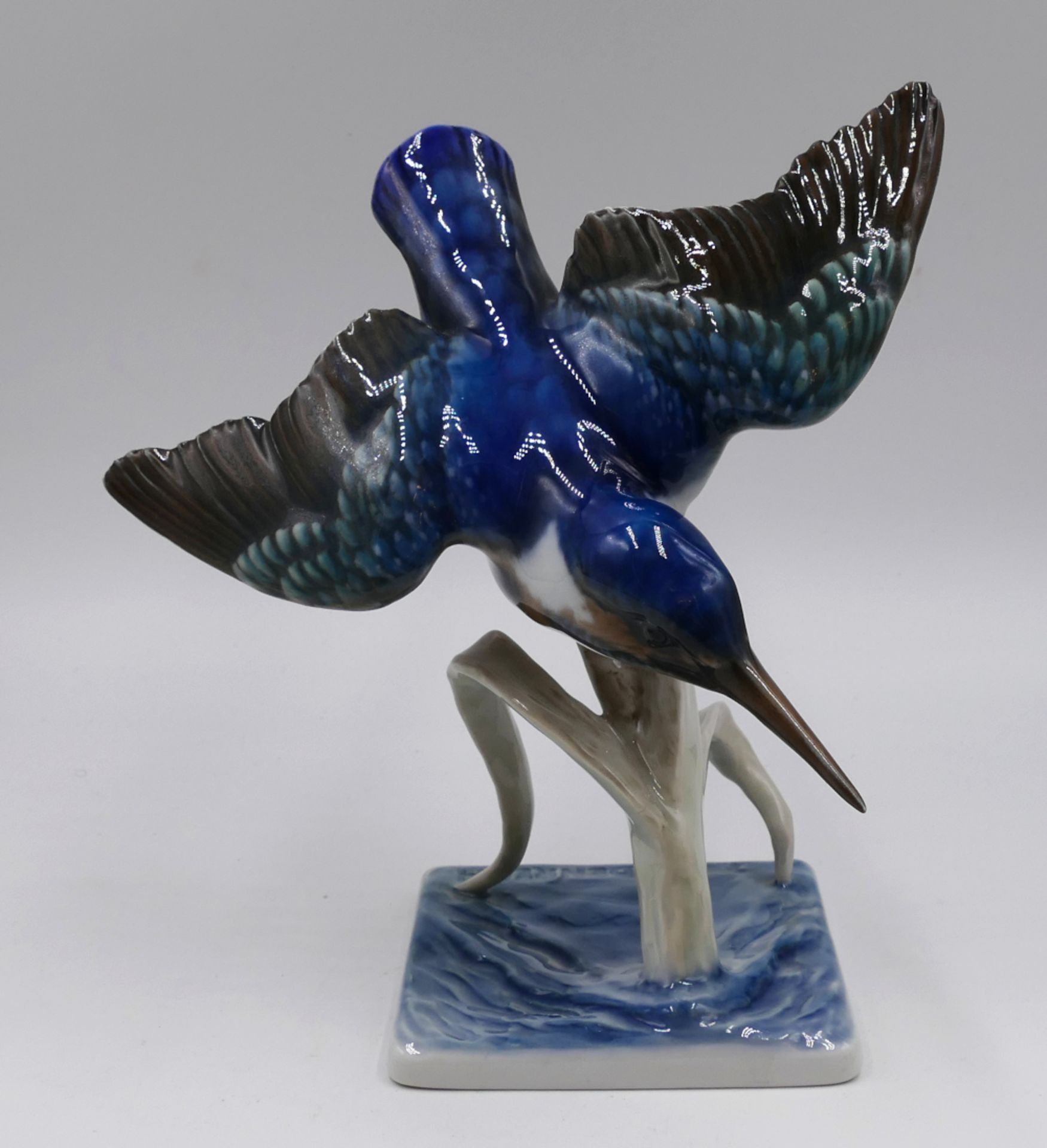 1 Porzellanfigur ROSENTHAL Kunstabteilung Selb "Eisvogel", Entwurf F. HEIDENREICH (wohl Fritz H. 189 - Bild 2 aus 6