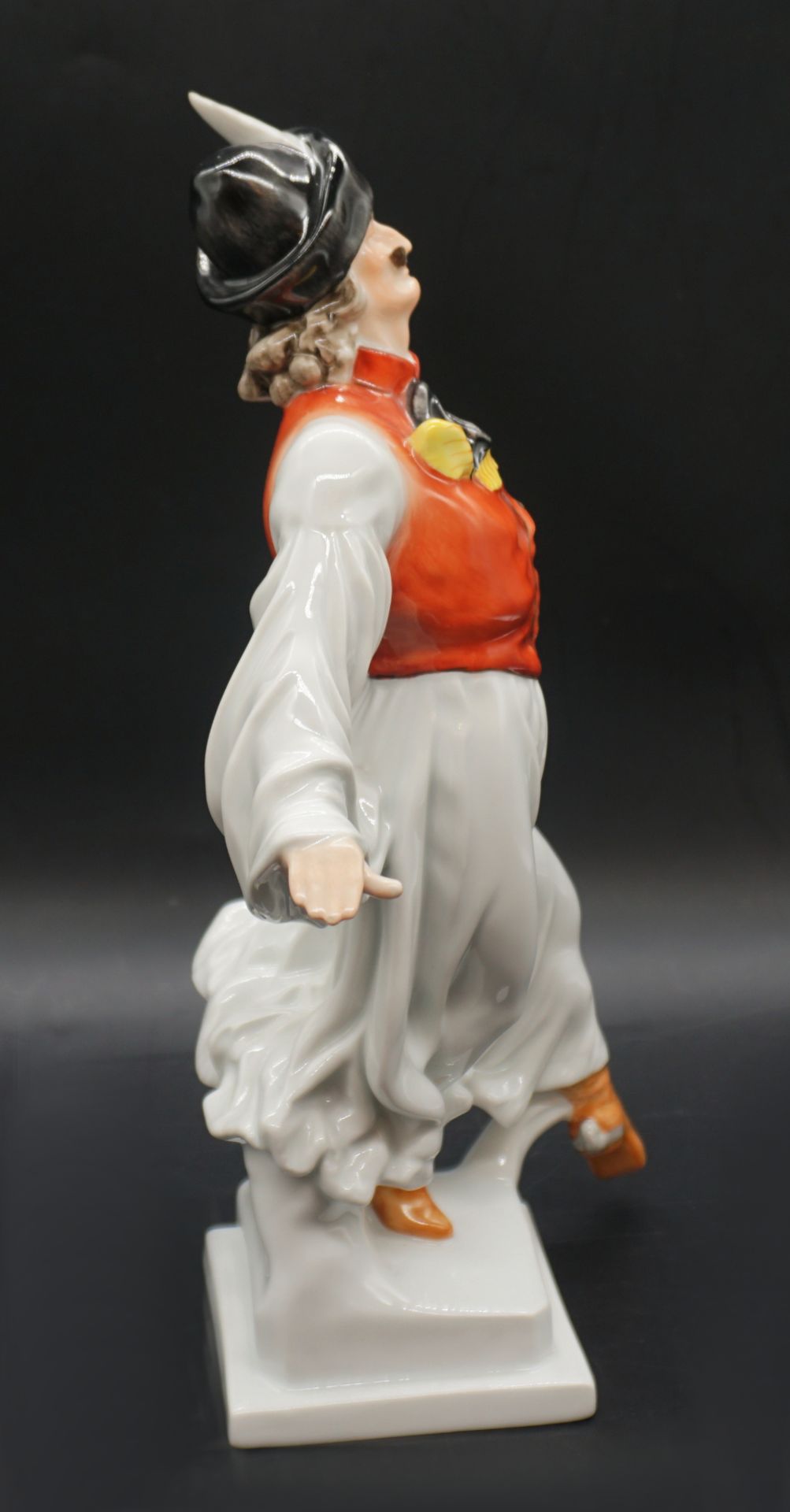1 Figur Porzellan HEREND "Ungarischer Puszta-Tänzer in traditioneller Tracht",  - Bild 2 aus 5