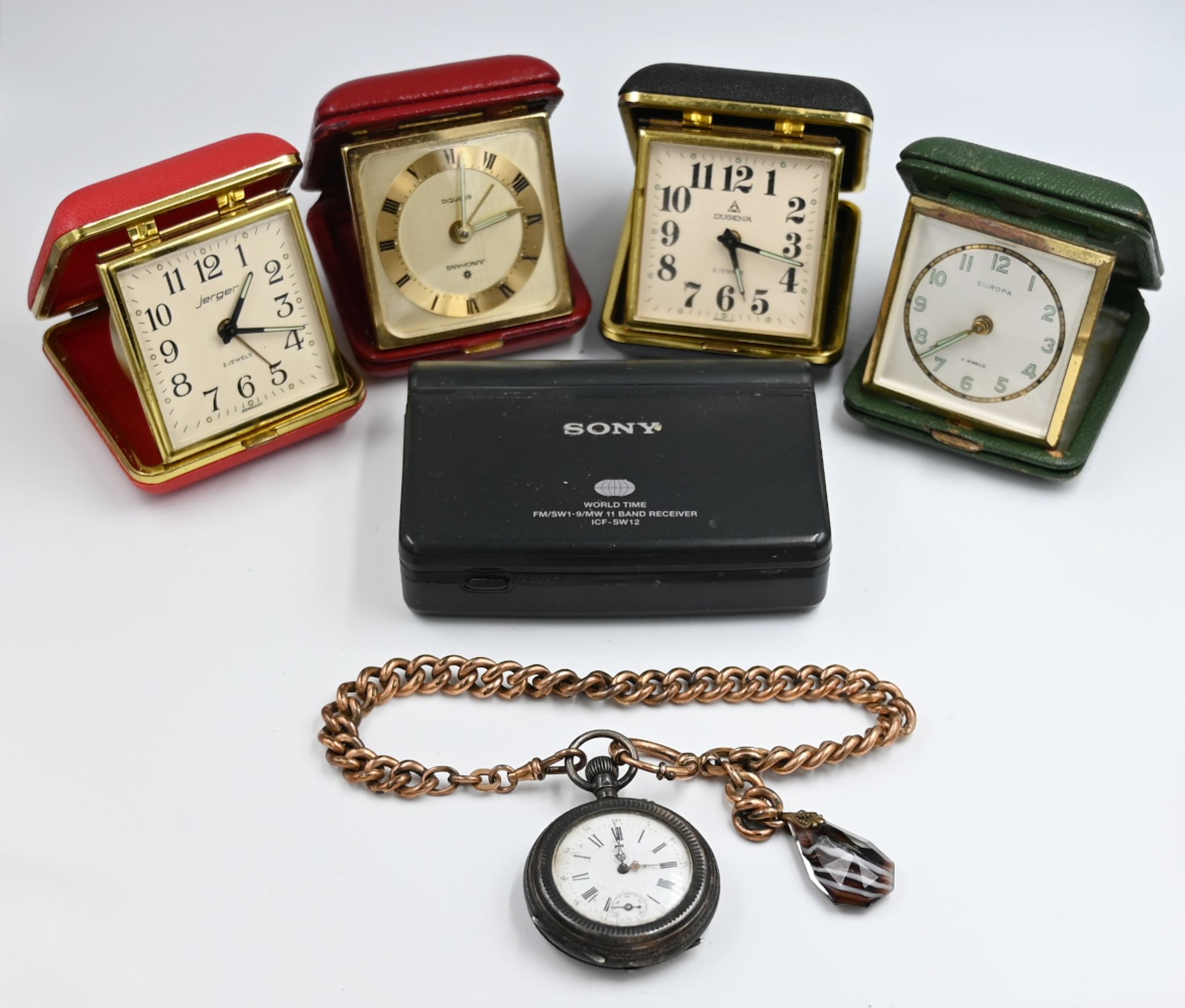 1 Herrentaschenuhr um 1900, wohl z.T. Silber, mit vergoldeter Kette, 1 Posten Armbanduhren und Reise - Image 3 of 4