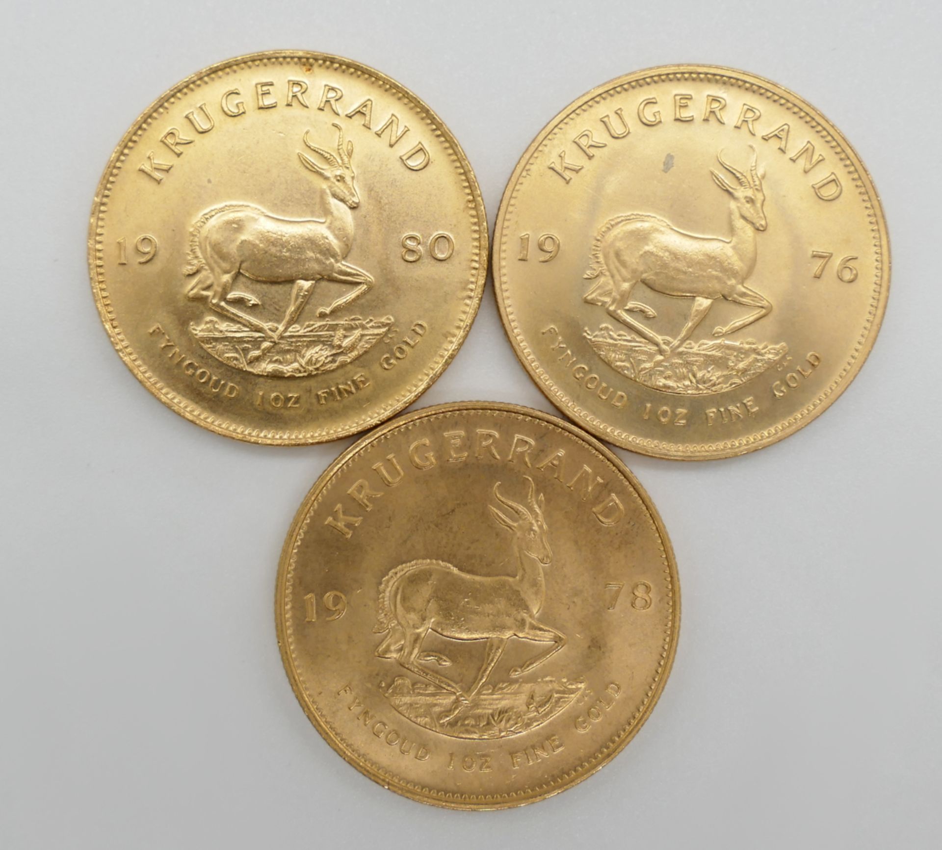3 Münzen je GG, Krügerrand je 1 Oz., 1976/1978/1980, z.T. Gsp., 1 Konv. Münzen/Medaillen: Silber, Me