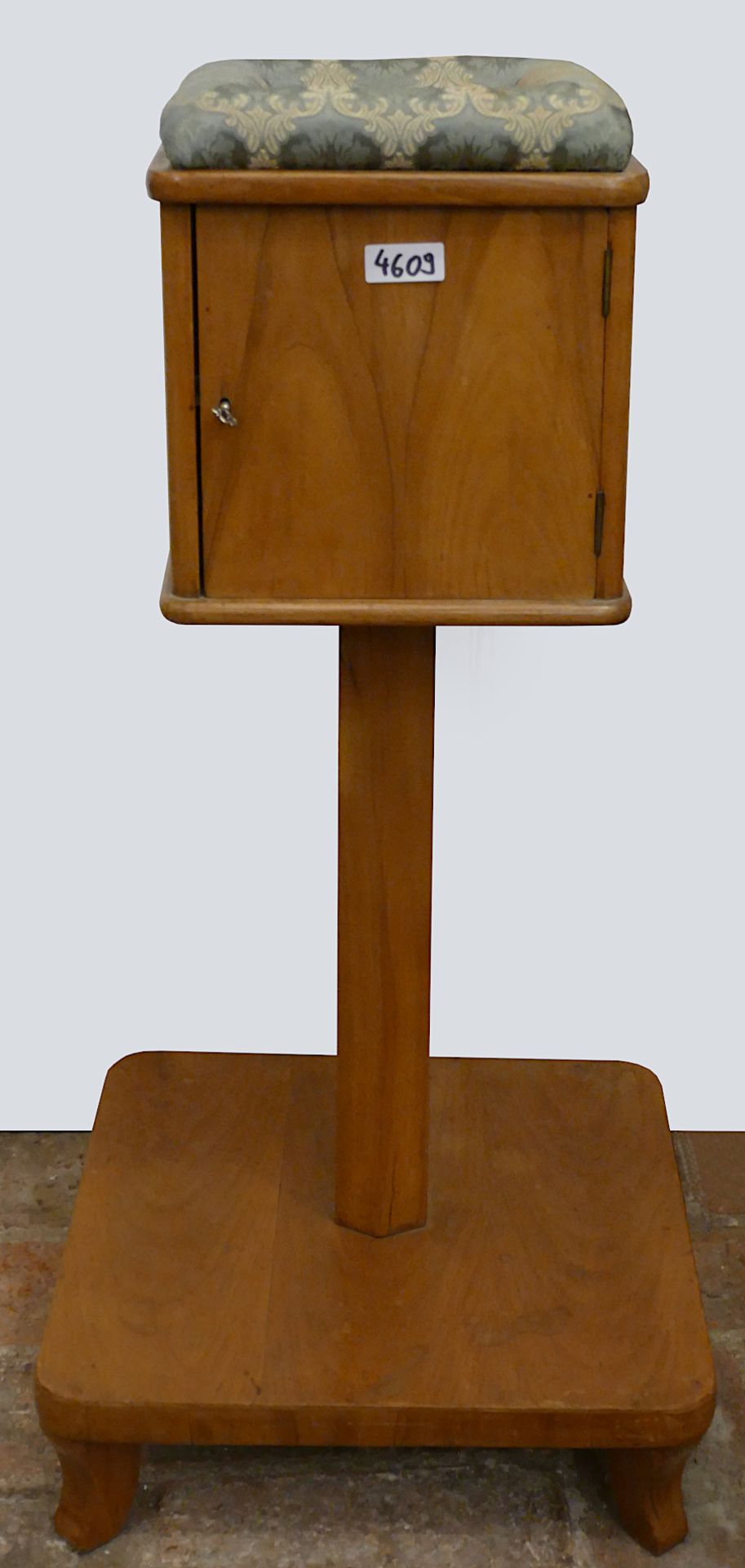 2 Kleinmöbel: 1 Nähstock wohl Spätbiedermeier Holz furniert 4 Schubladen, ca. H 82cm sowie 1 Wandspi - Image 2 of 2