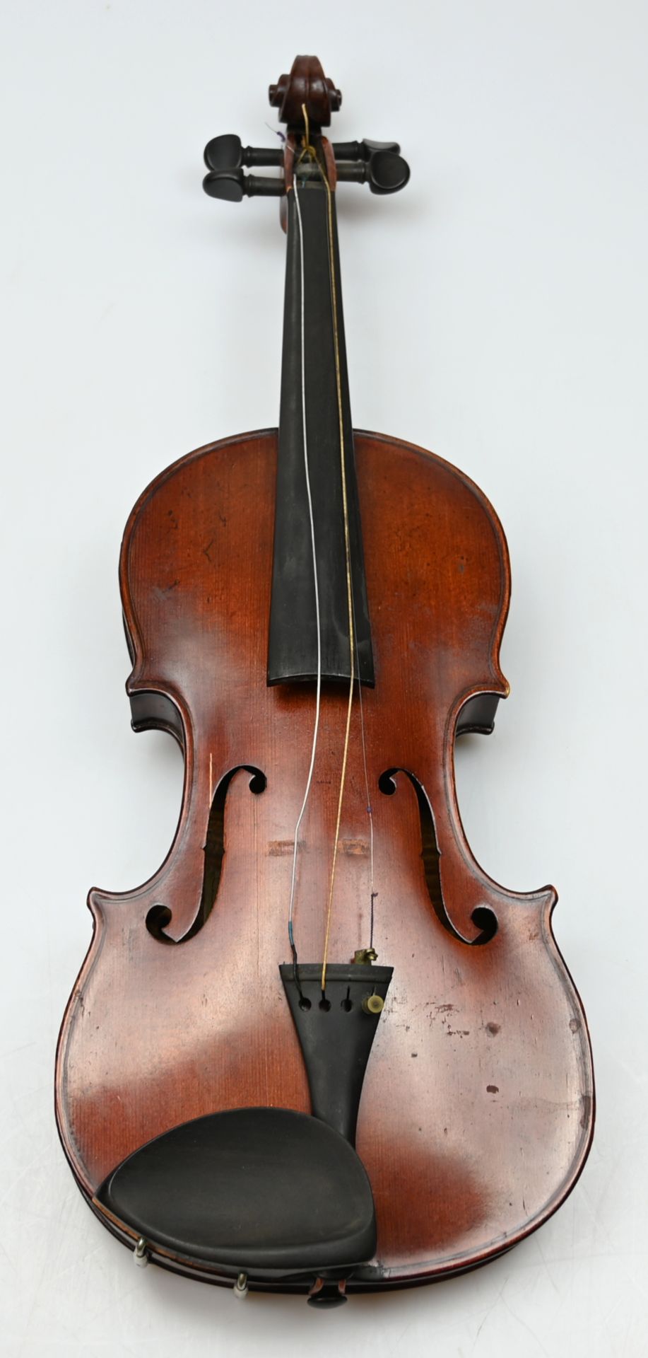 1 Geige innwandig auf Klebezettel bez. "Tonlich bearbeitet von Prof. F. J. KOCH, Dresden 1927"  - Bild 2 aus 3