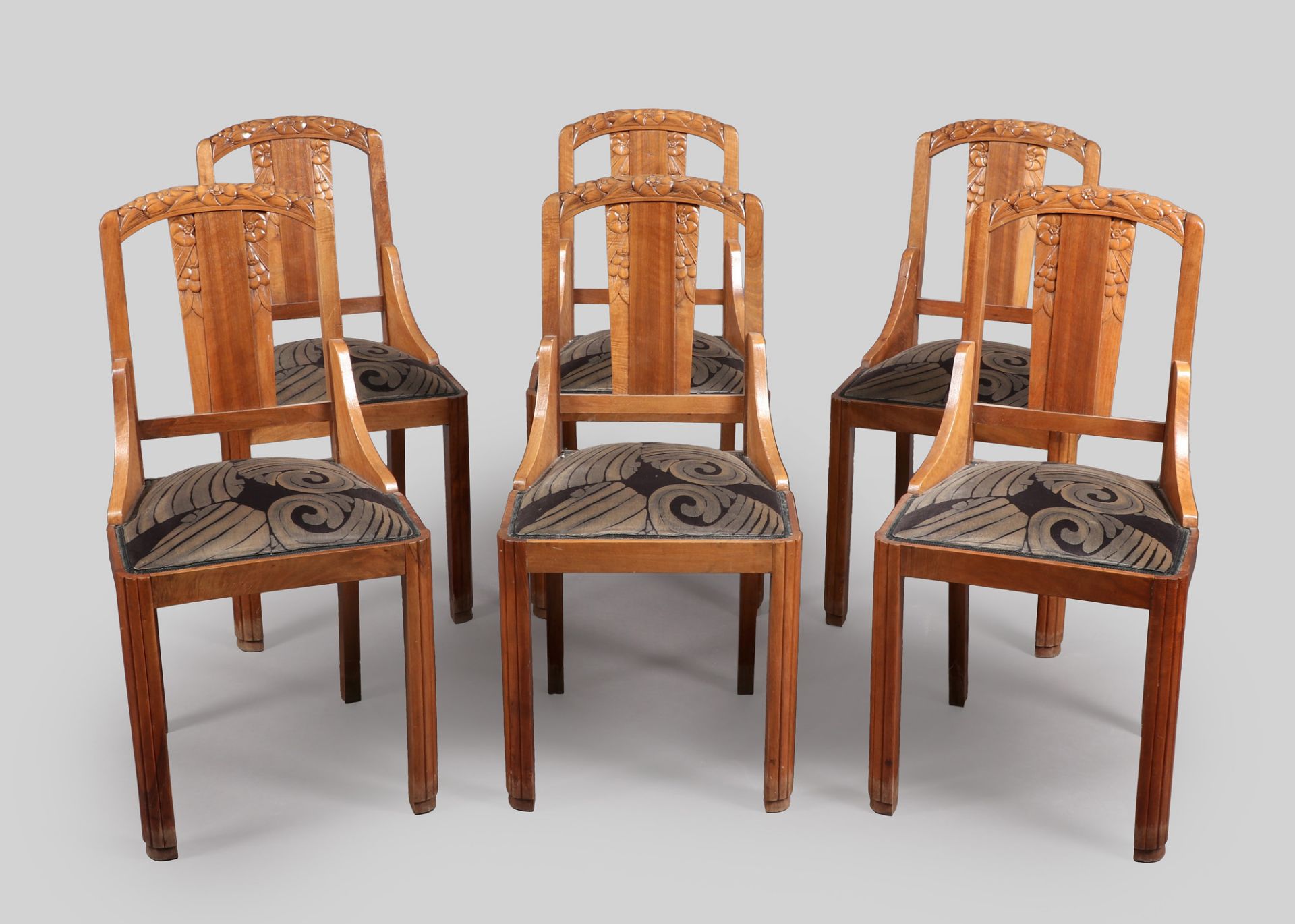 Sechs Art Deco-Stühle