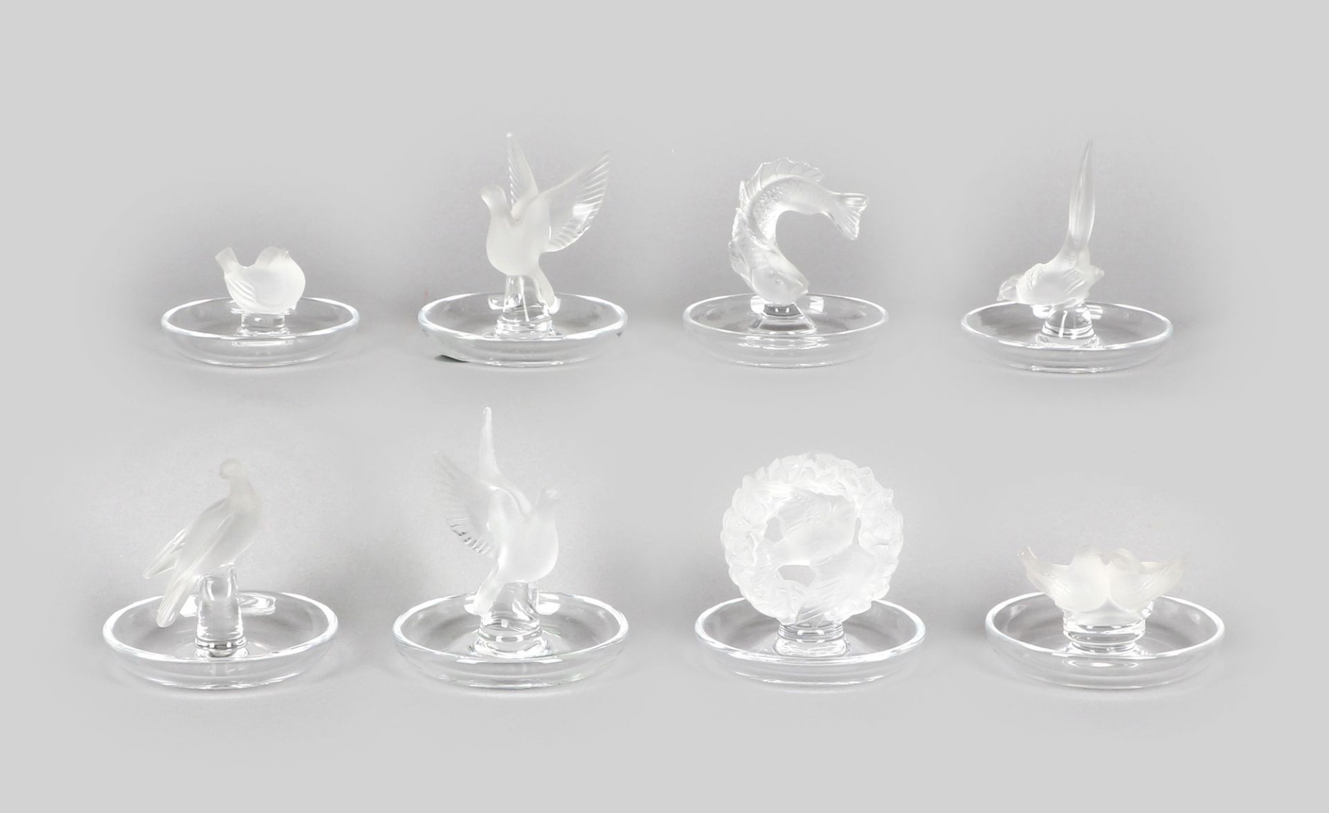 Sieben verschiedene Ringschalen, Lalique