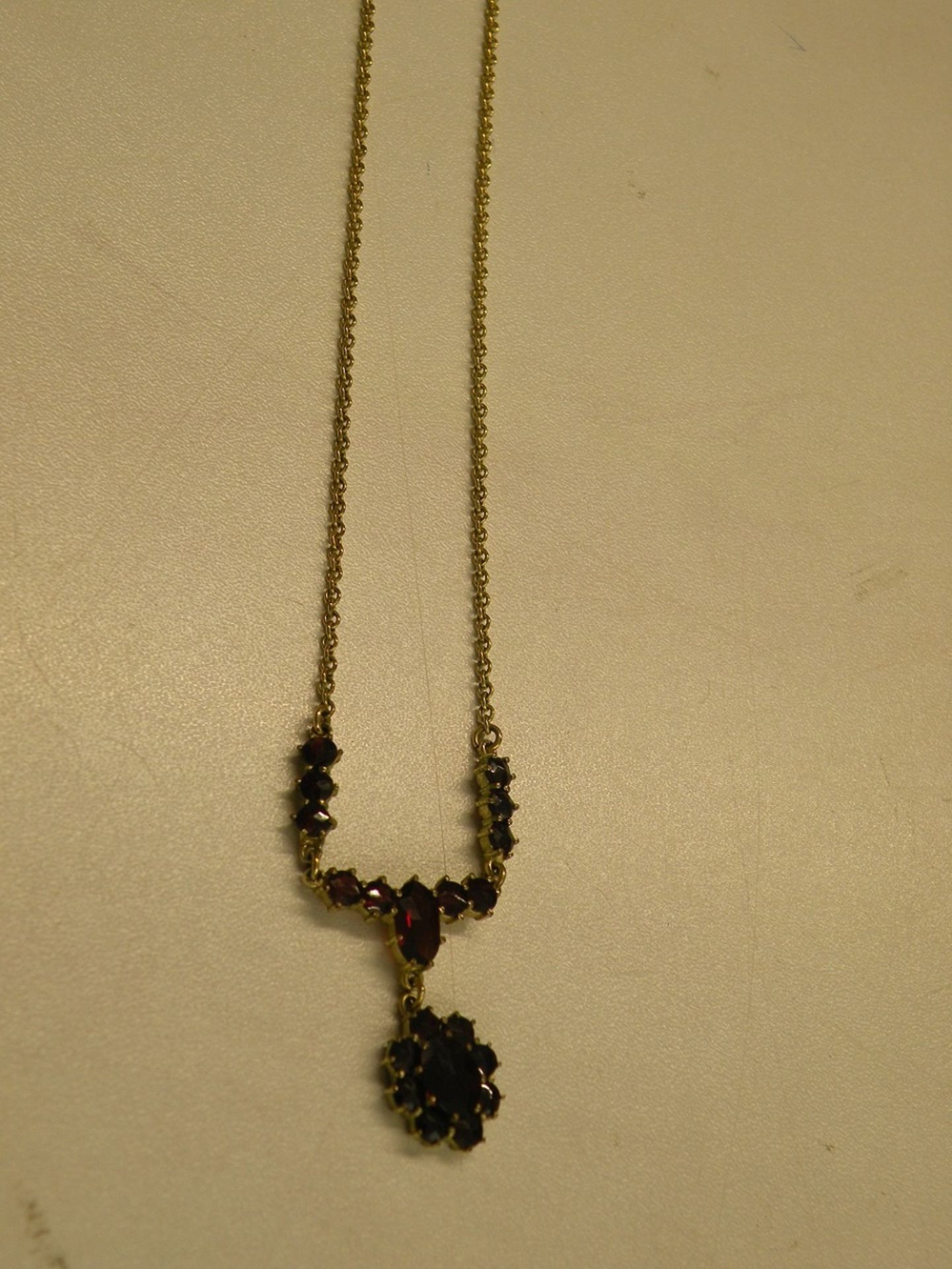 Collier mit Granat, Doublé