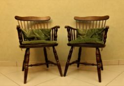 Paar englische Windsor Stühle um 1890