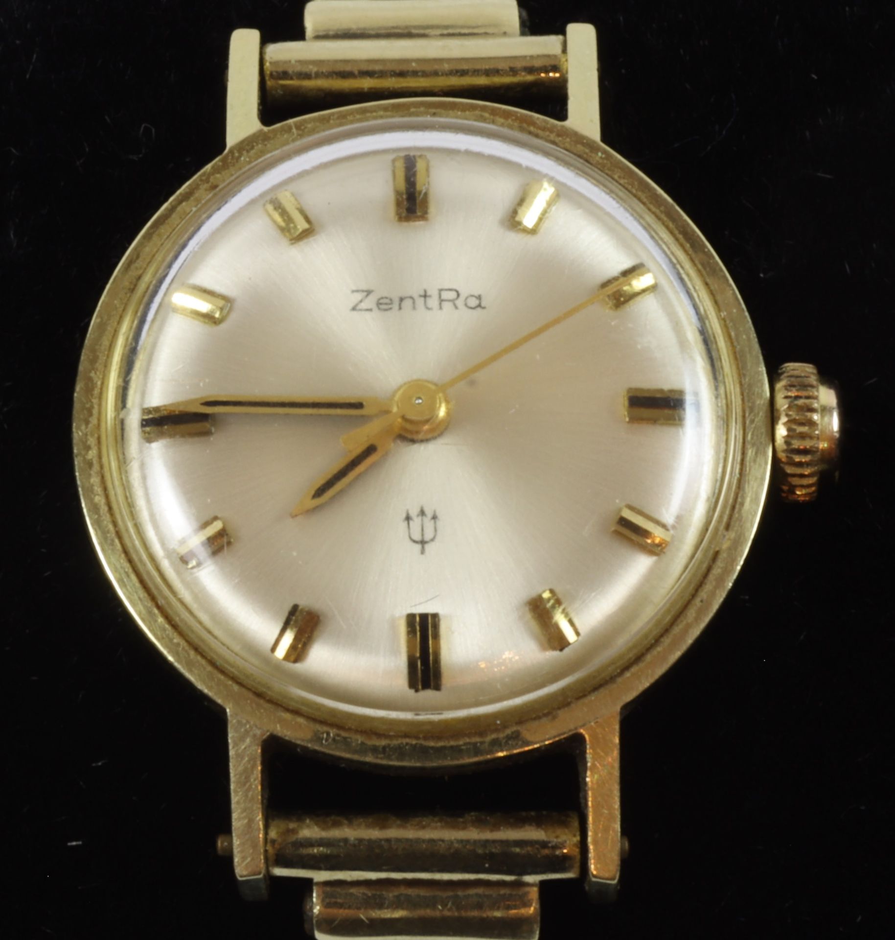 Two ladies' wristwatches, gold 585/1000 and gold-plated, 50s - 70s, GDR and FRG - Image 2 of 5
