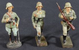Militärisches Spielzeug, drei Soldaten, Marke Lineol Germany vor 1945, deutsch