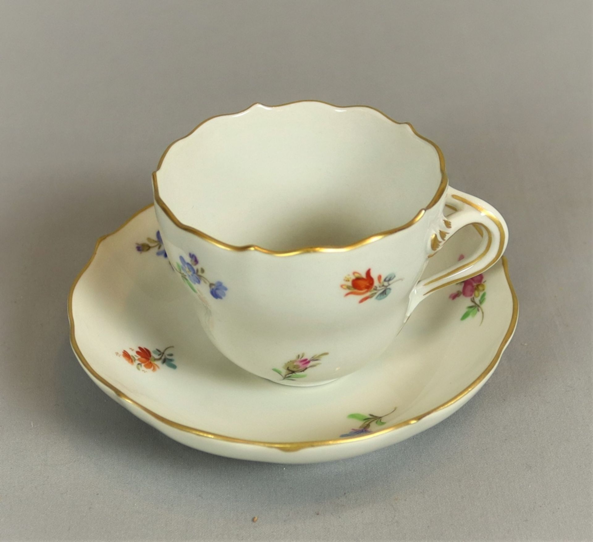 Meissen mocha cup swords mark, 1st half of the 20th c., 2nd choice