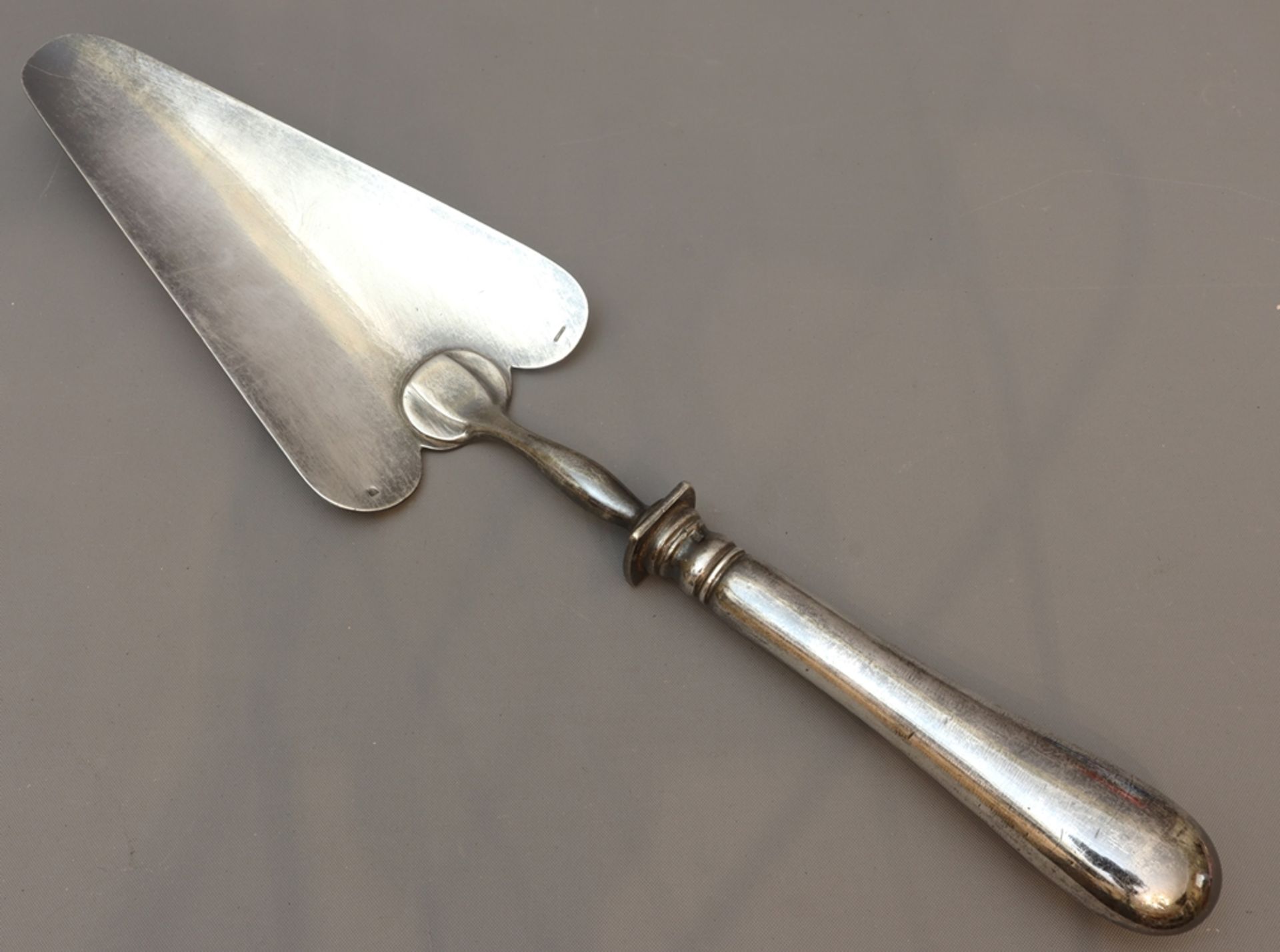 Cake lifter and cake knife, Historicism circa 1900, German - Image 2 of 5