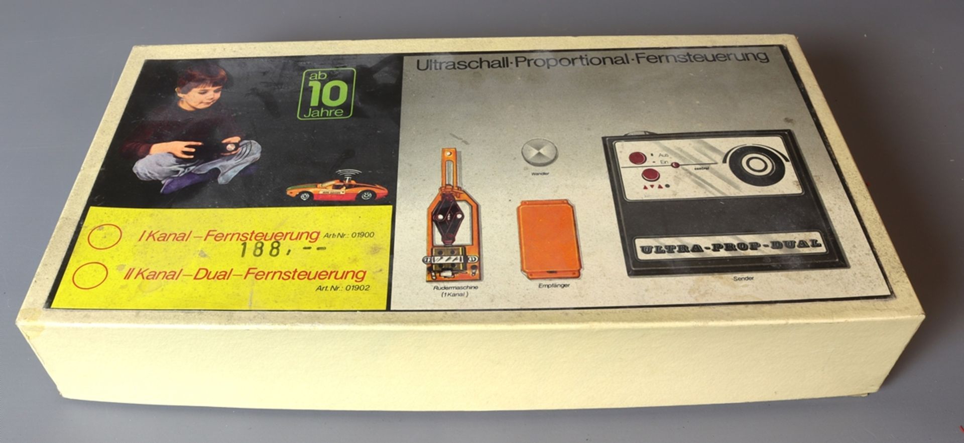 Remote control for GDR toy cars, ultrasonic proportional remote control, GDR 1949-1989 - Image 3 of 3