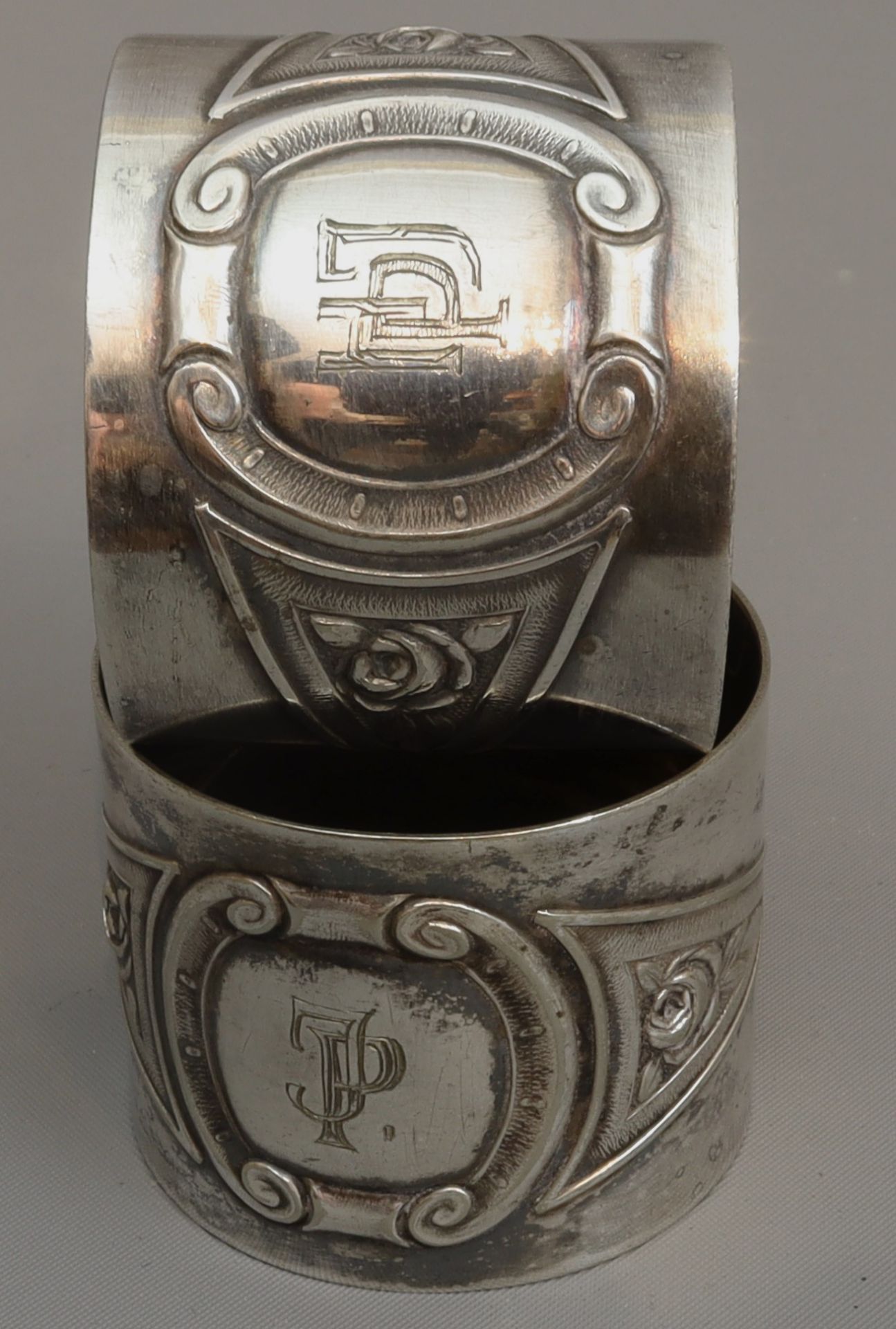 Pair of napkin rings, Historicism circa 1900, German - Image 2 of 2