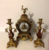 Dreiteilige Uhrengarnitur in Boulle - Technik, Frankreich um 1860-1880