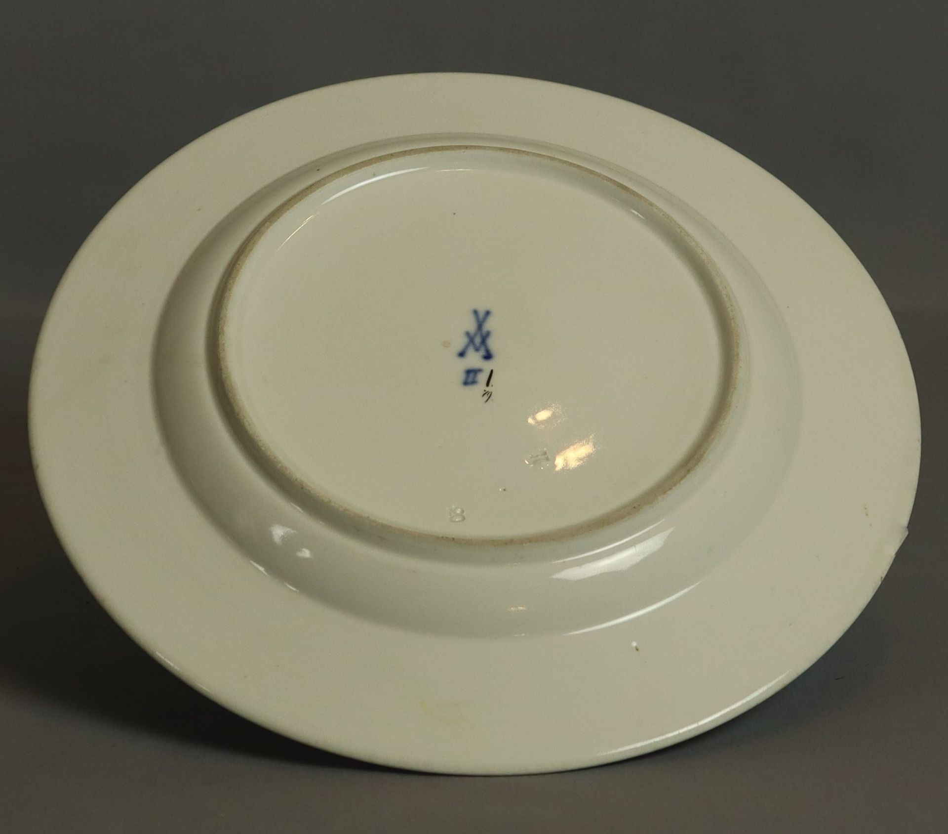 Meissen Schwertermarke dinner plate of the 18th/19th c., German - Image 2 of 2