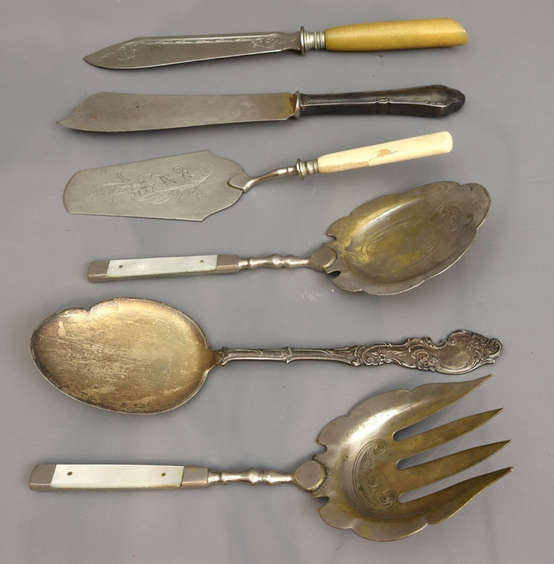 Lot of cake knives and lifters, Historicism c. 1900-1920, German
