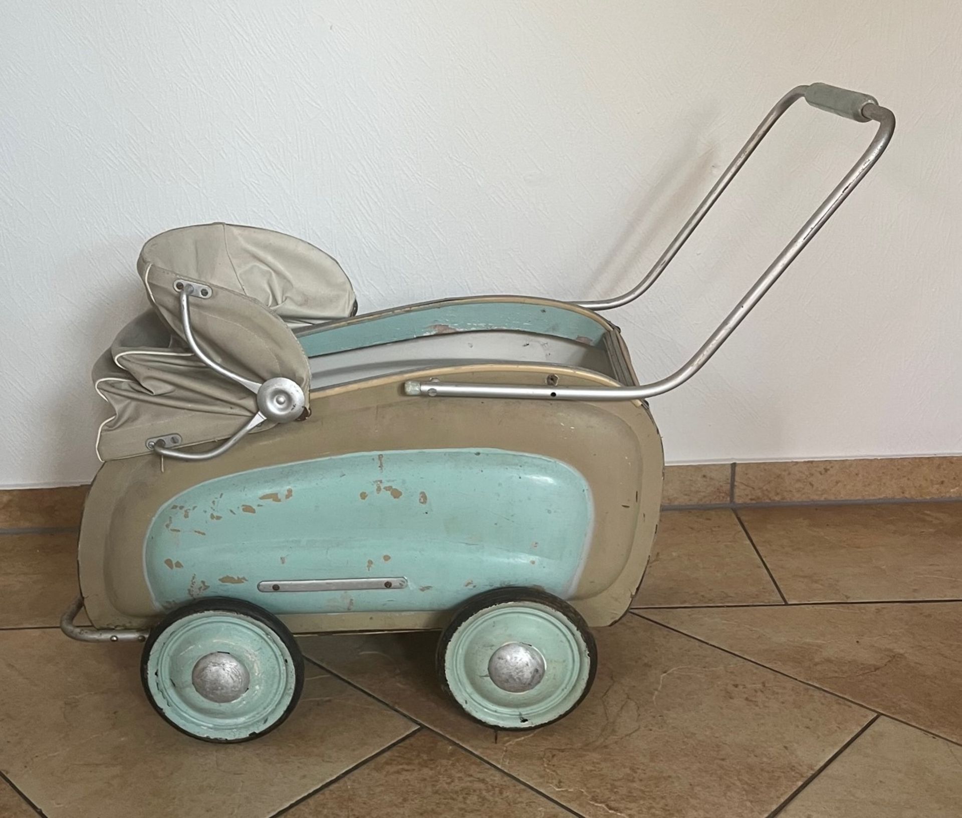 Combined doll's pram of the 50s-60s of the 20th cent, DDR - Image 2 of 3