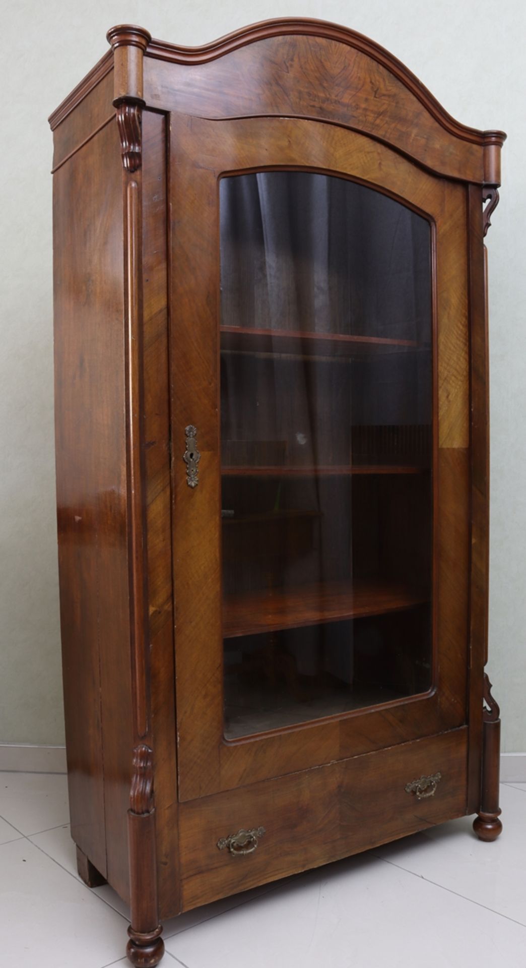 Single-door glass display cabinet circa 1860, Middle German - Image 2 of 2