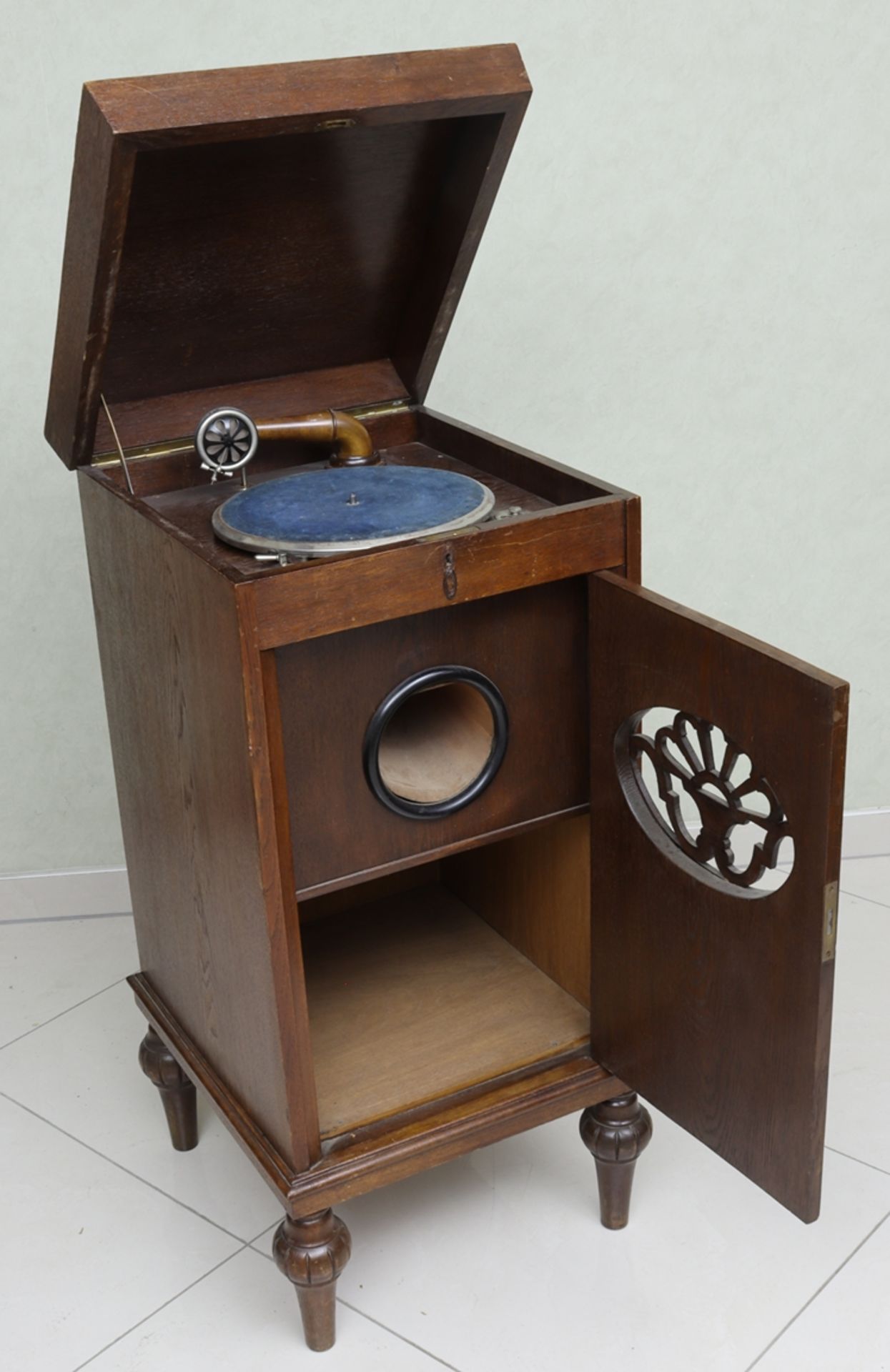 Stand gramophone, oak wood 1920s, German - Image 2 of 4