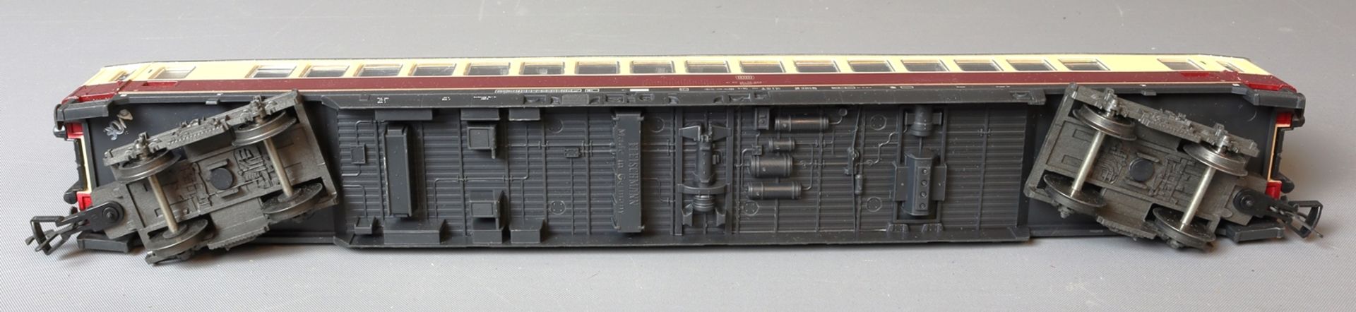 Fleischmann passenger car DB 61 80 18-70 049-1, second half of the 20th century, German - Image 3 of 3