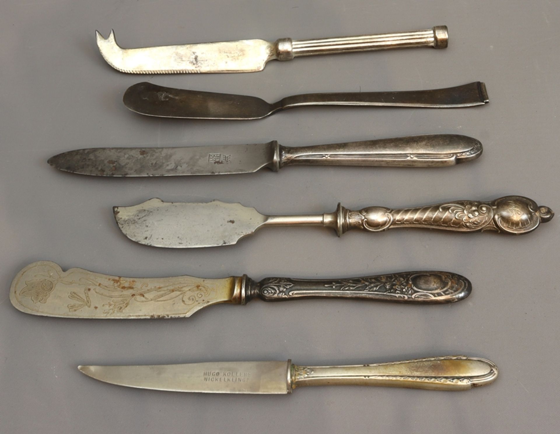 Lot of serving knives of different types, beginning with middle of the 20th century, German - Image 3 of 3
