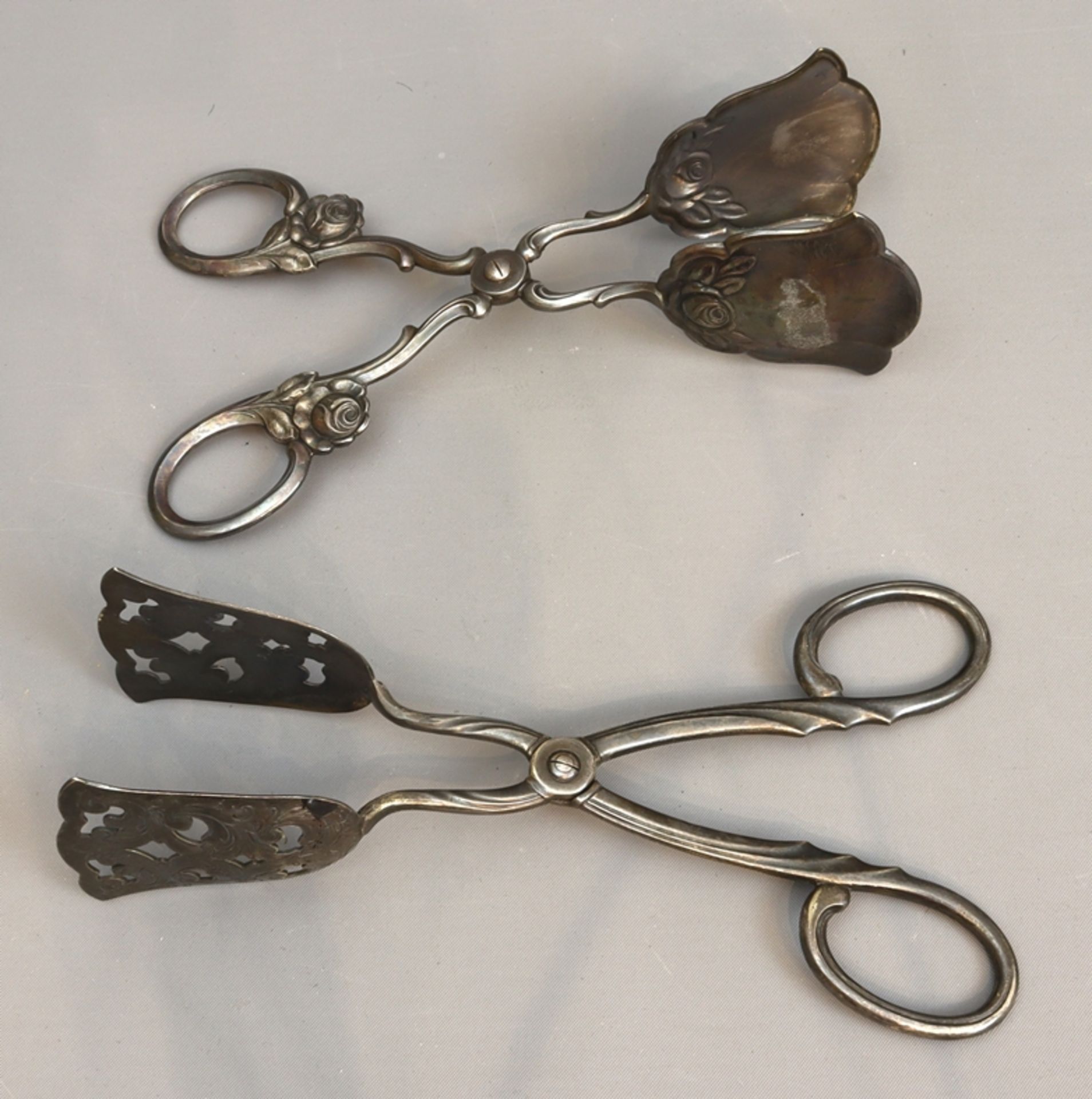 Lot of 4 pastry tongs of different types, early 20th c., German - Image 3 of 4