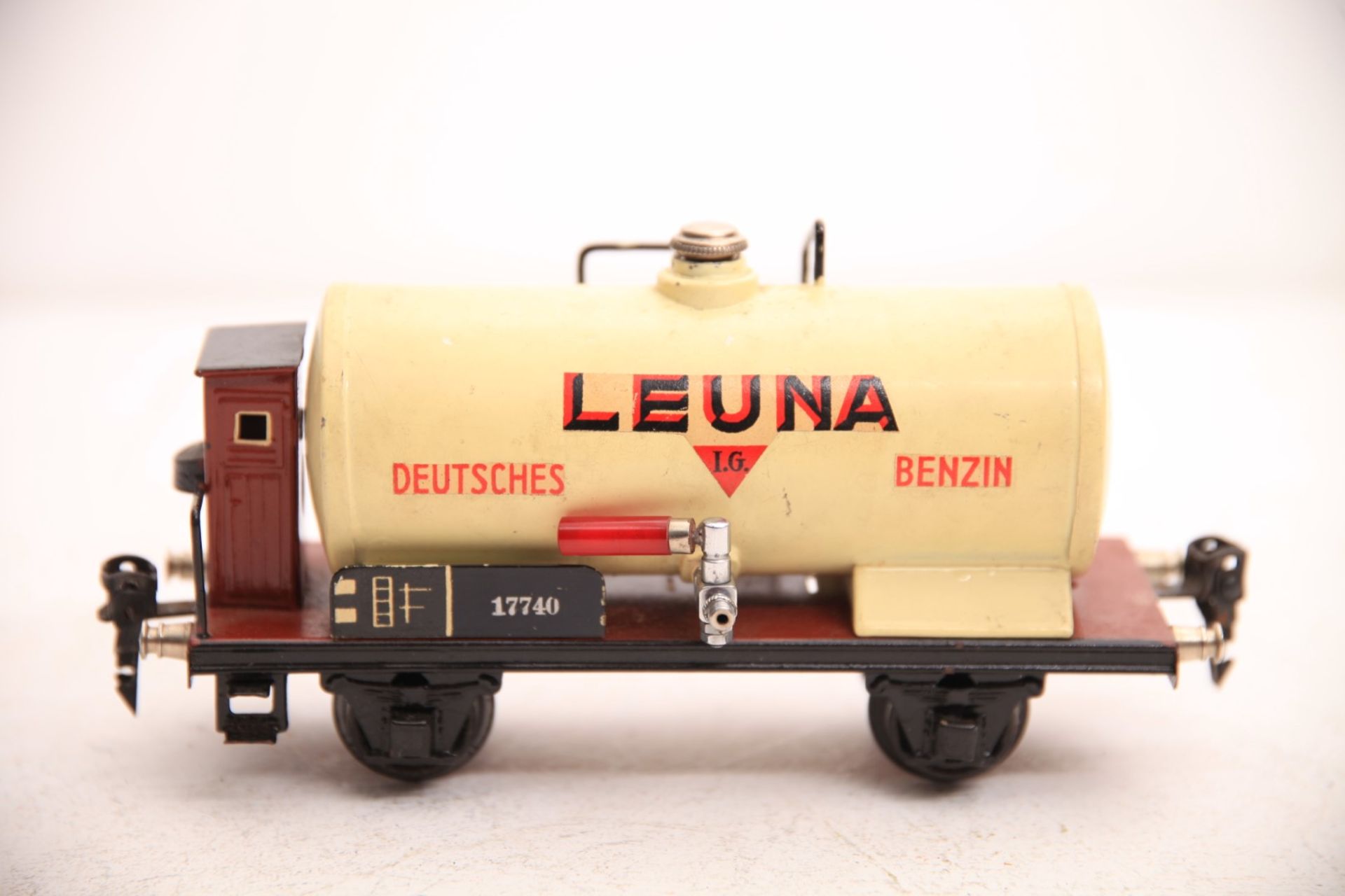 Märklin S 0, 1774 Tankwagen Leuna Z2+ - Bild 2 aus 2