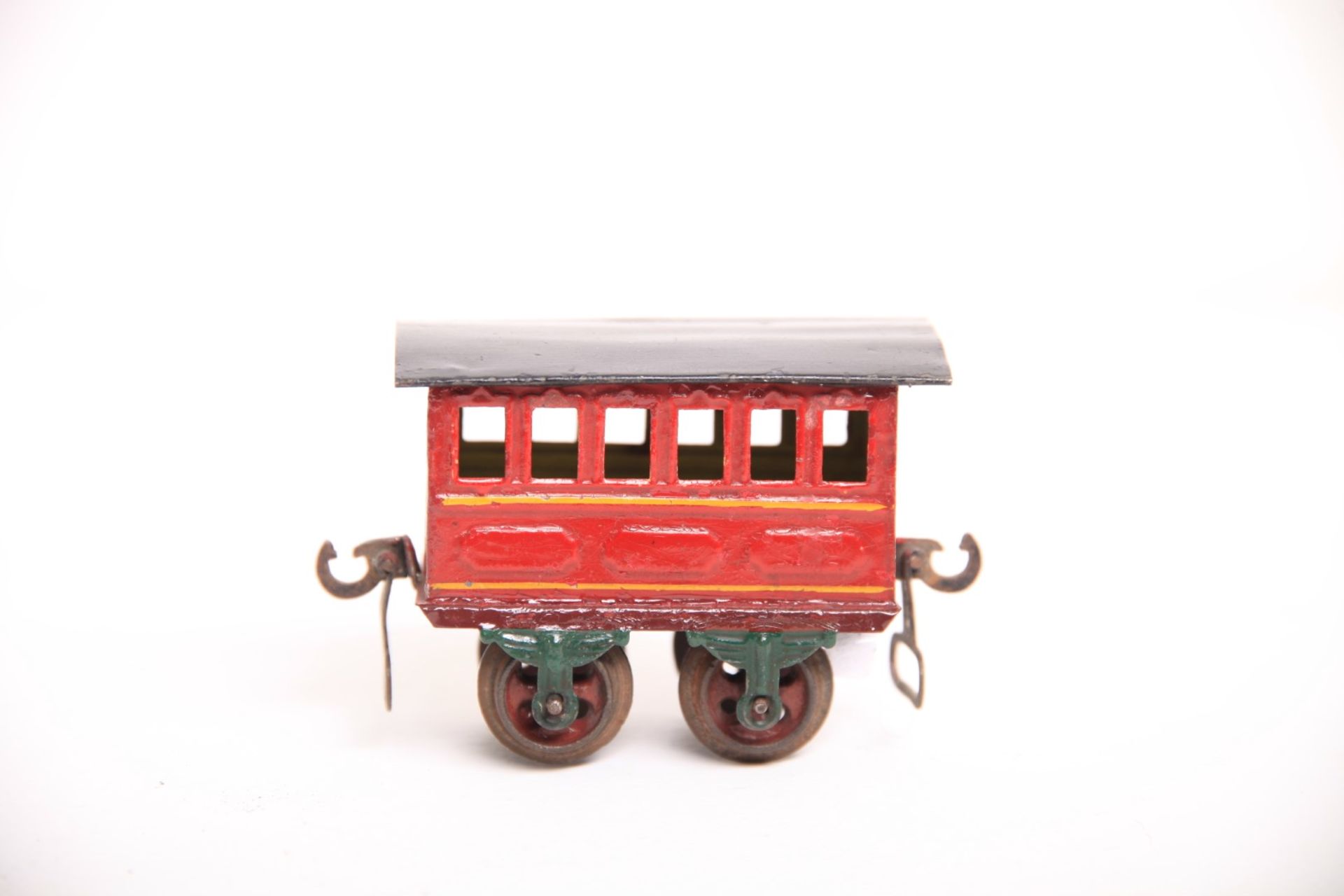 Märklin S 0, 1805 Personenwagen rot , leicht farblich ausgebessert, L11cm Z2-