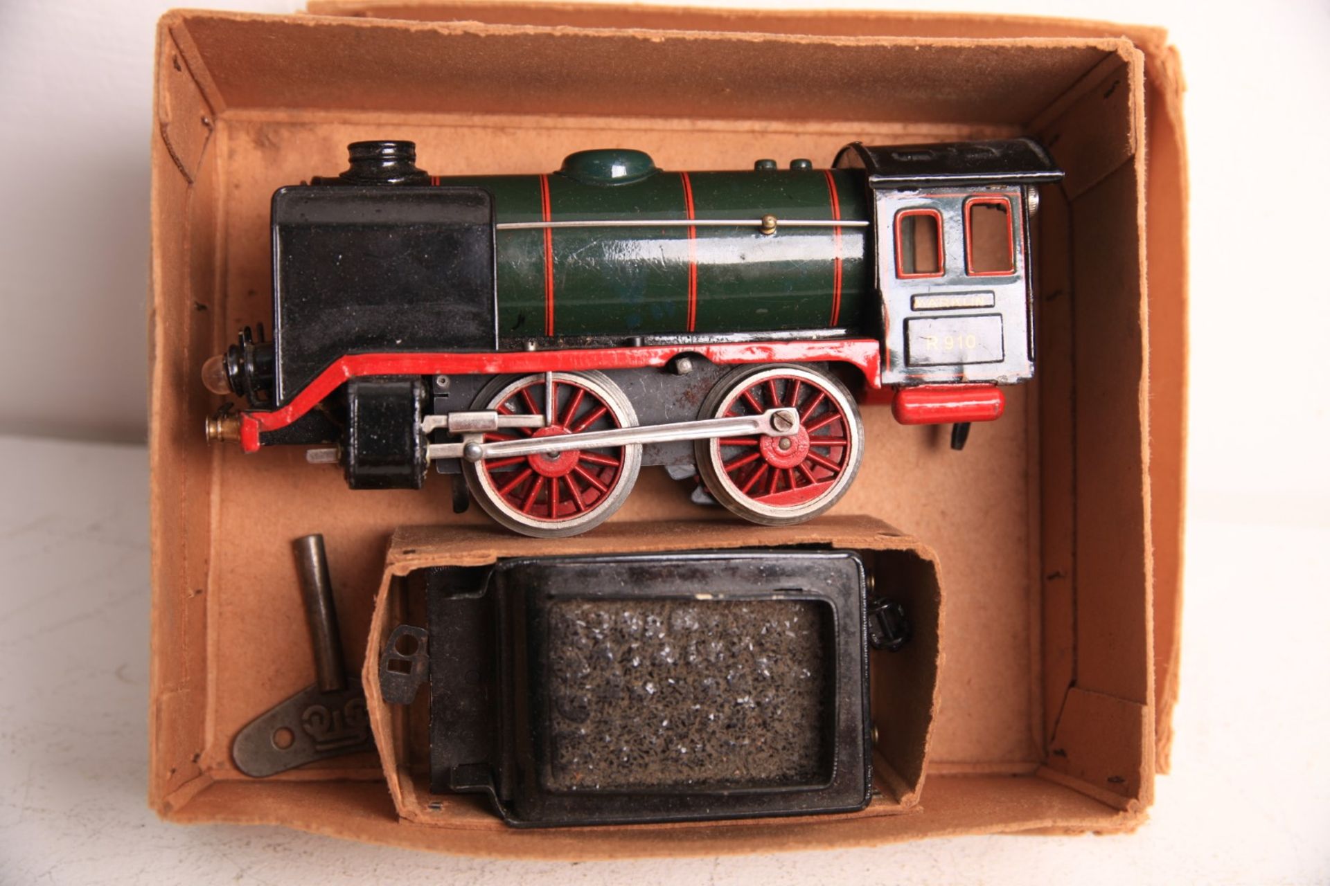 Märklin S 0, R910 Dampflok mit Tender im OKT. Uhrwerk intakt. Z1 - Bild 3 aus 3