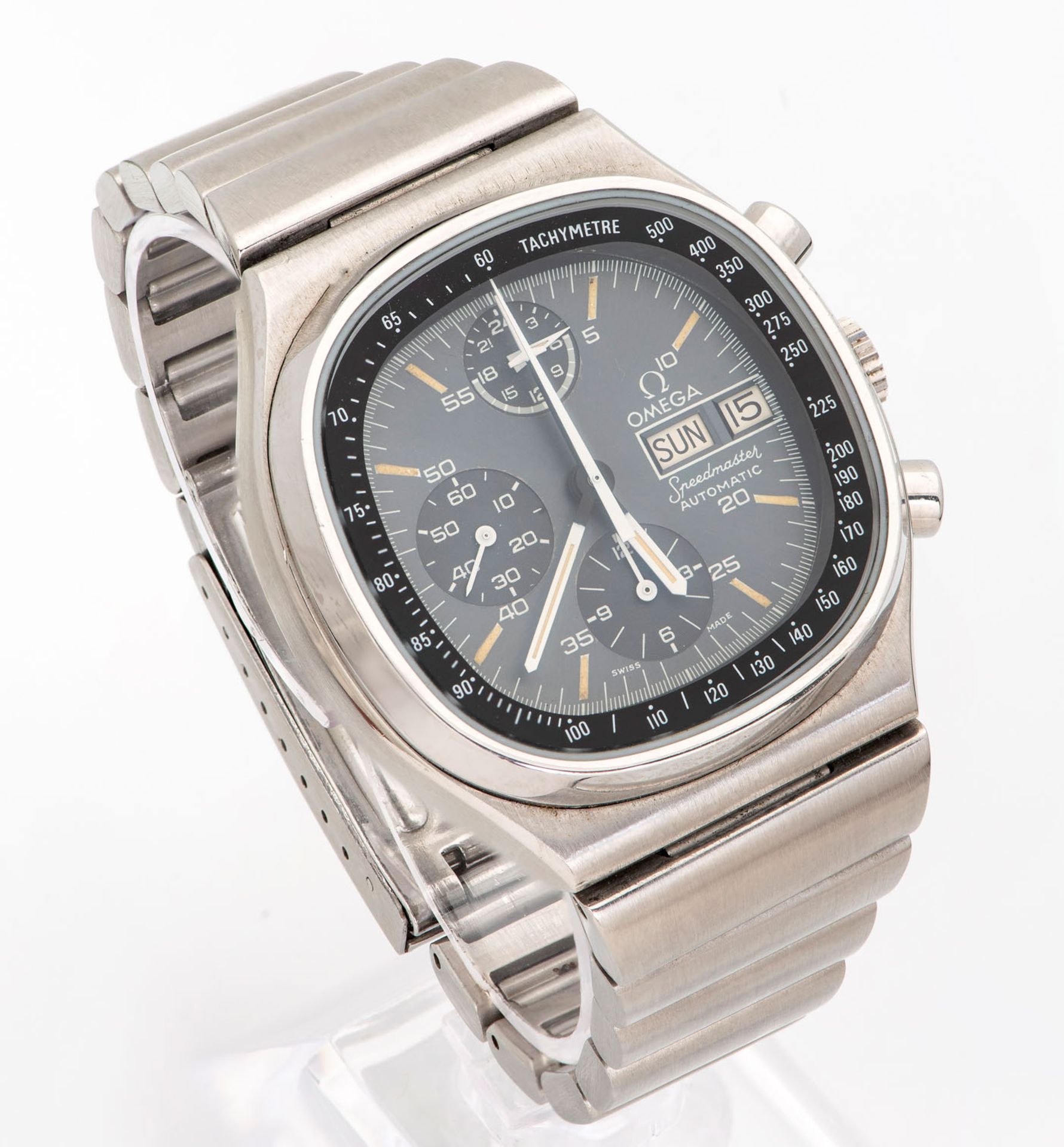 An Omega Stainless Steel Speedmaster Automatic Calendar Chronograph Wristwatch