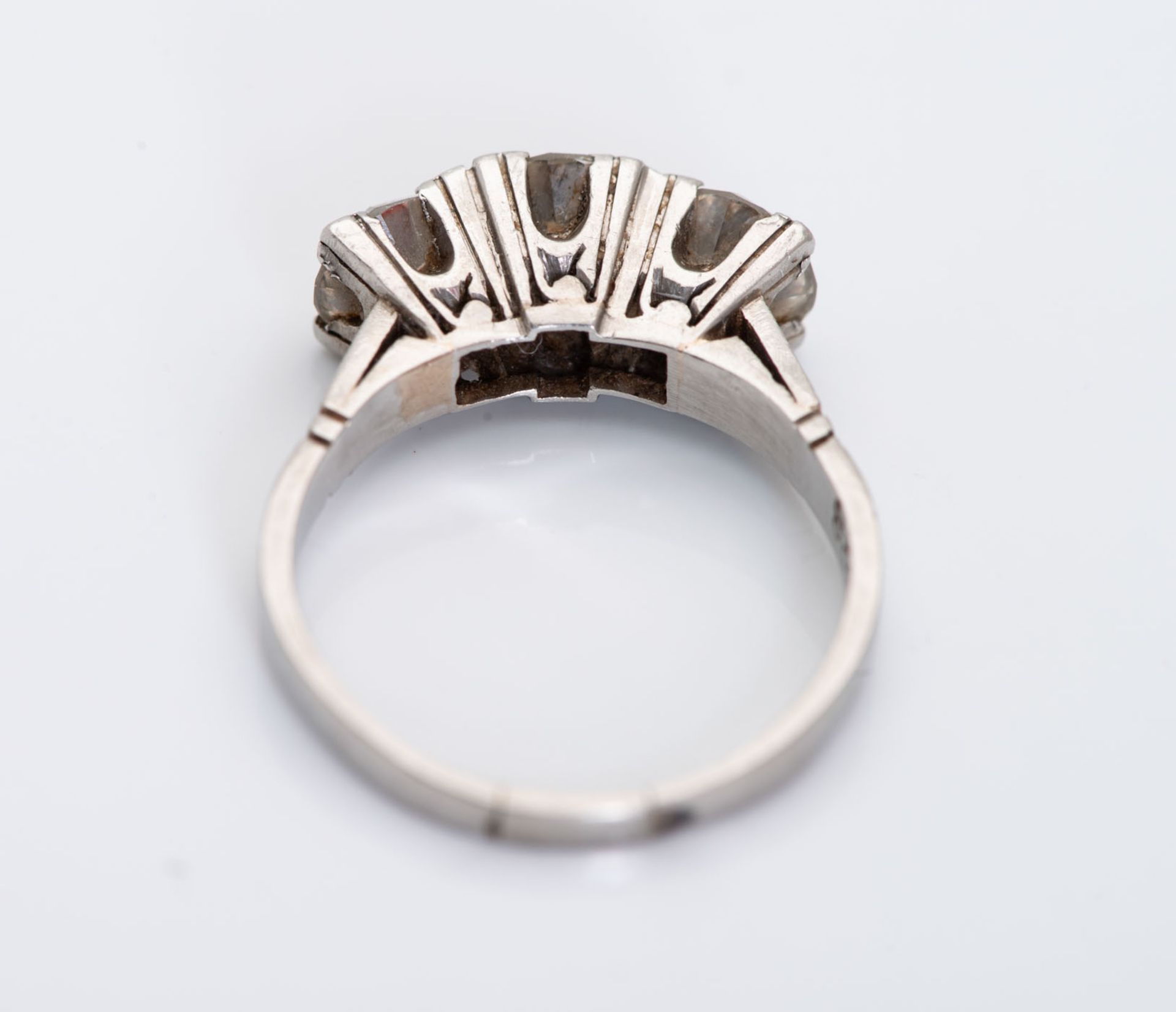 A Platinum and Diamond Ring - Image 3 of 3
