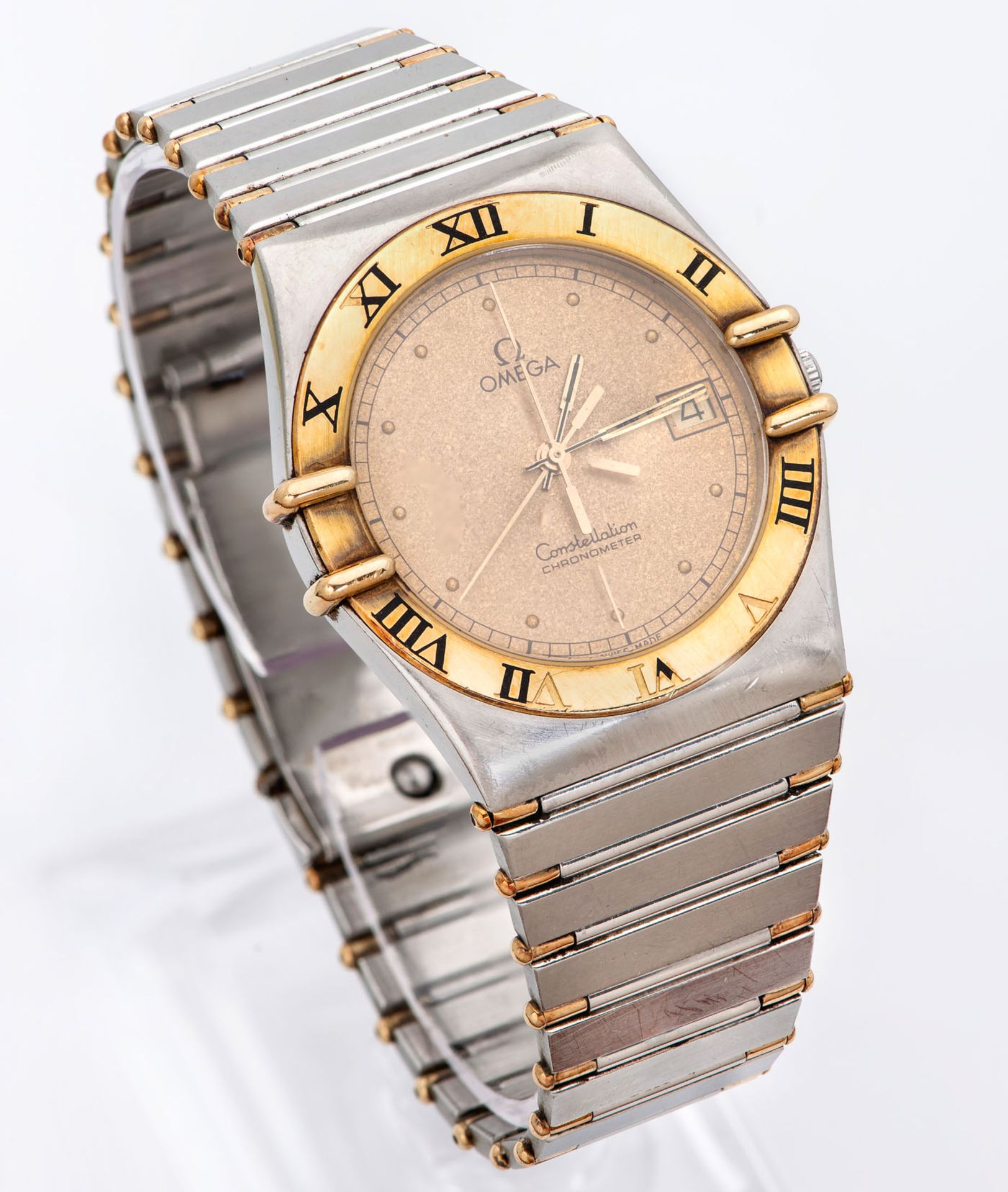 An Omega Constellation Chronometer 18k Gold and Stainless Steel Wristwatch - Image 3 of 3