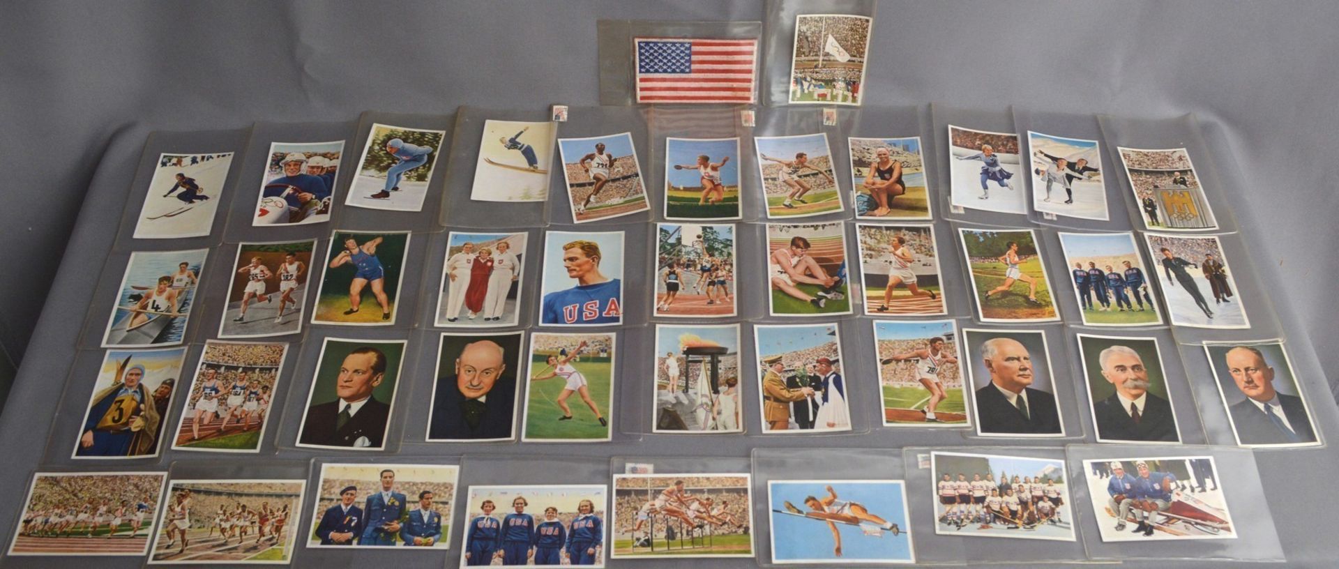 Konvolut vierzig Postkarten der Olympiade 1936