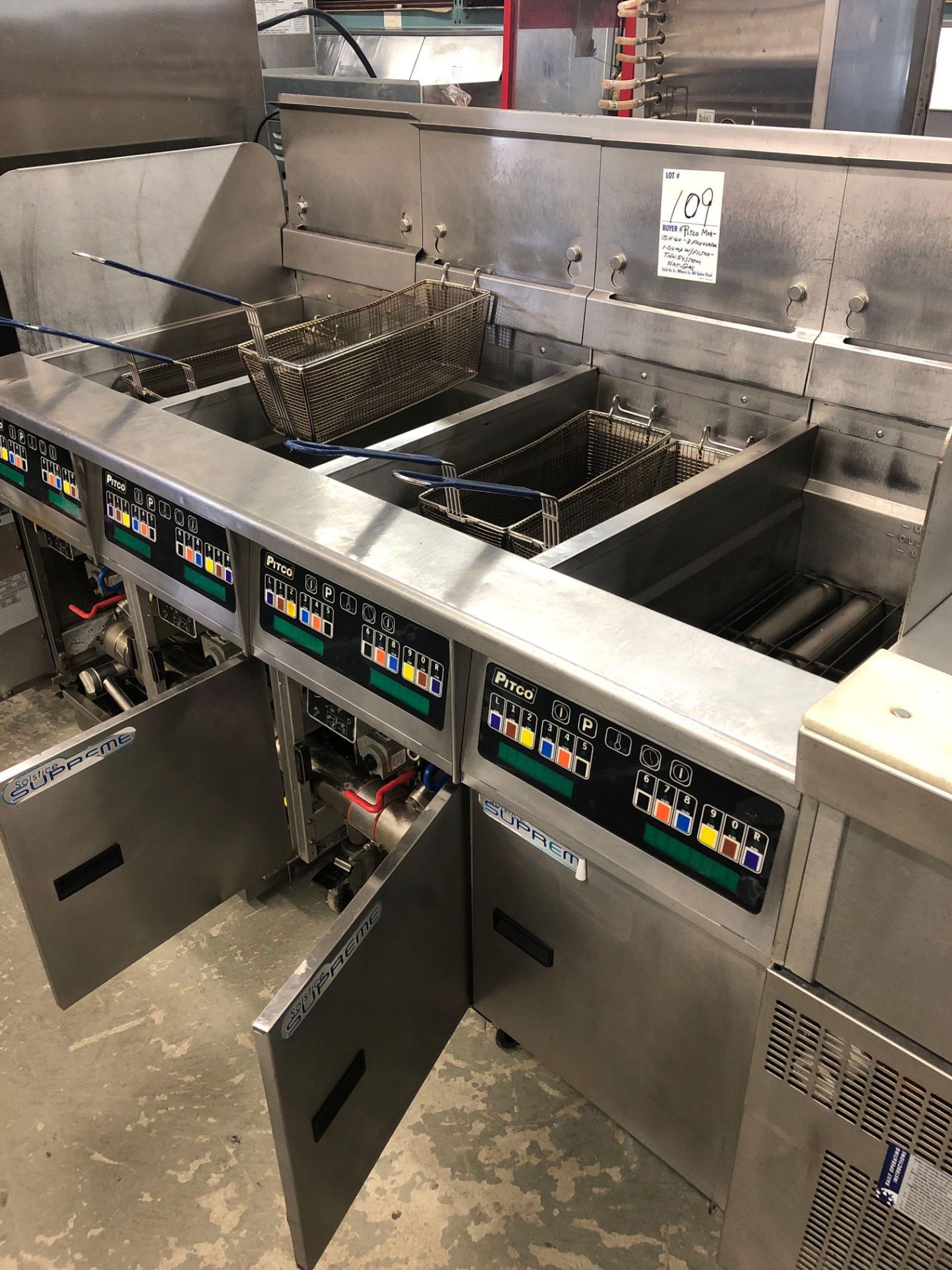 Pitco 4 section fryer with filtration system - Image 4 of 4
