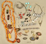 SAMMLUNG SCHMUCK
