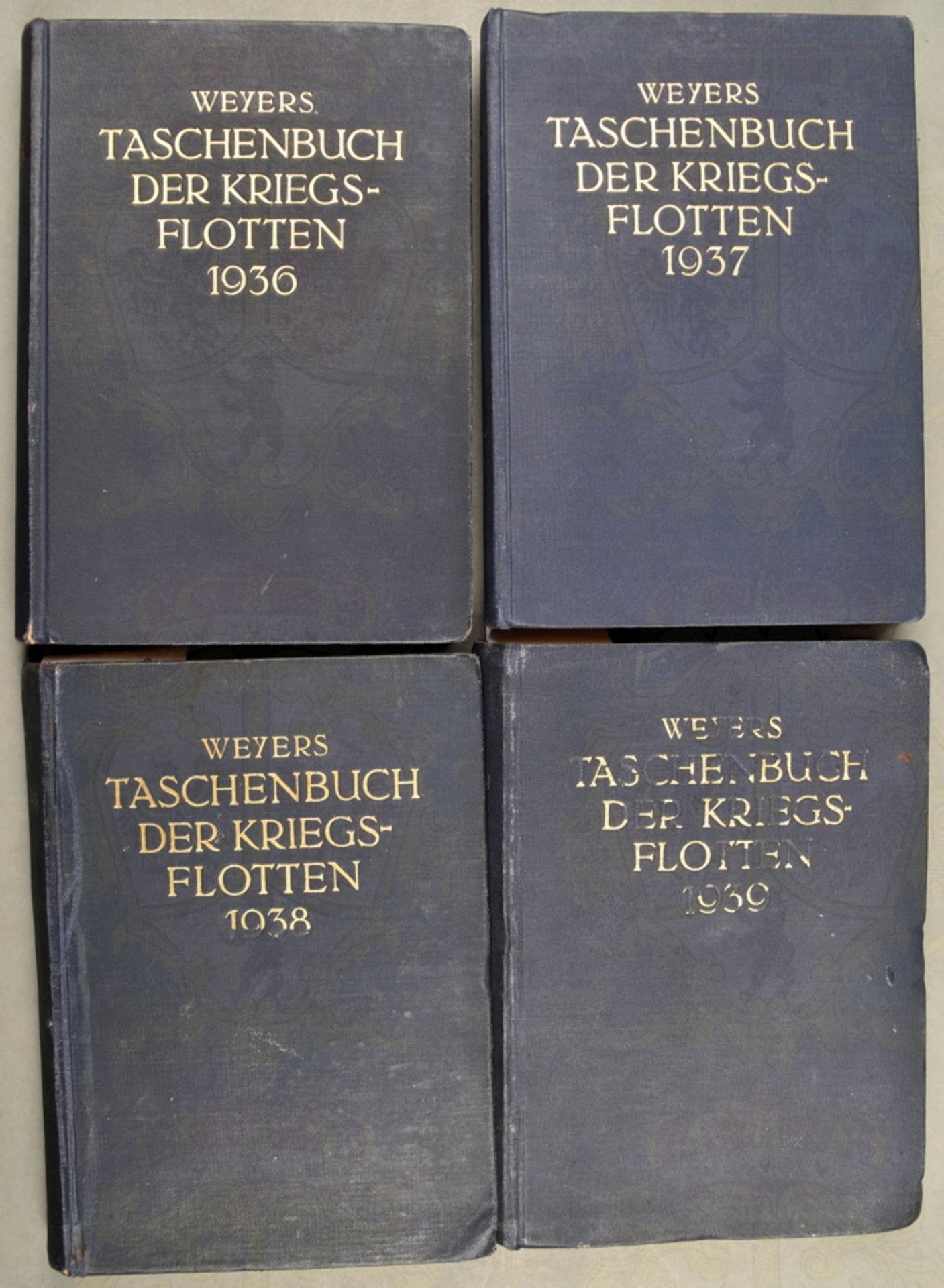 4 Taschenbücher der Kriegsflotten