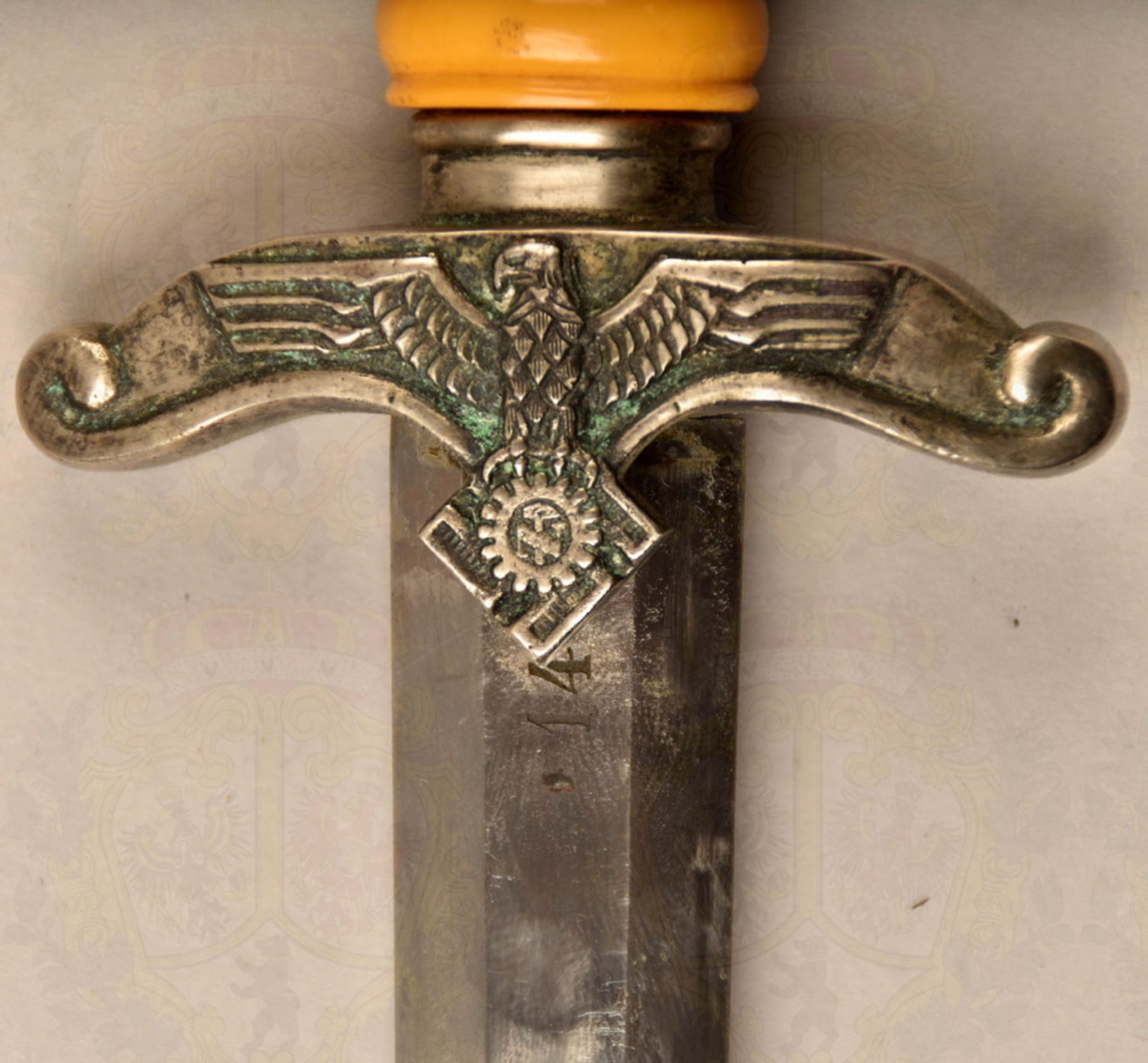 Dagger for TeNo leaders with corresponding scabbard - Image 4 of 9