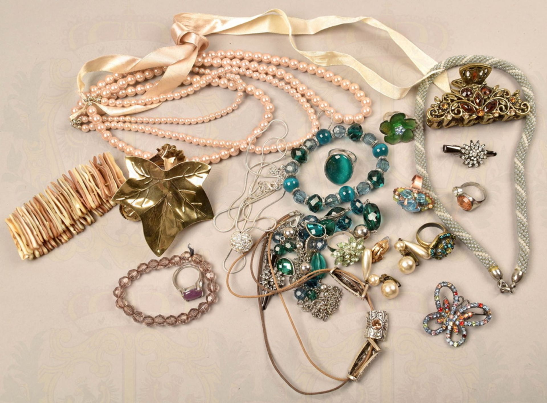 57 pieces costume jewellery