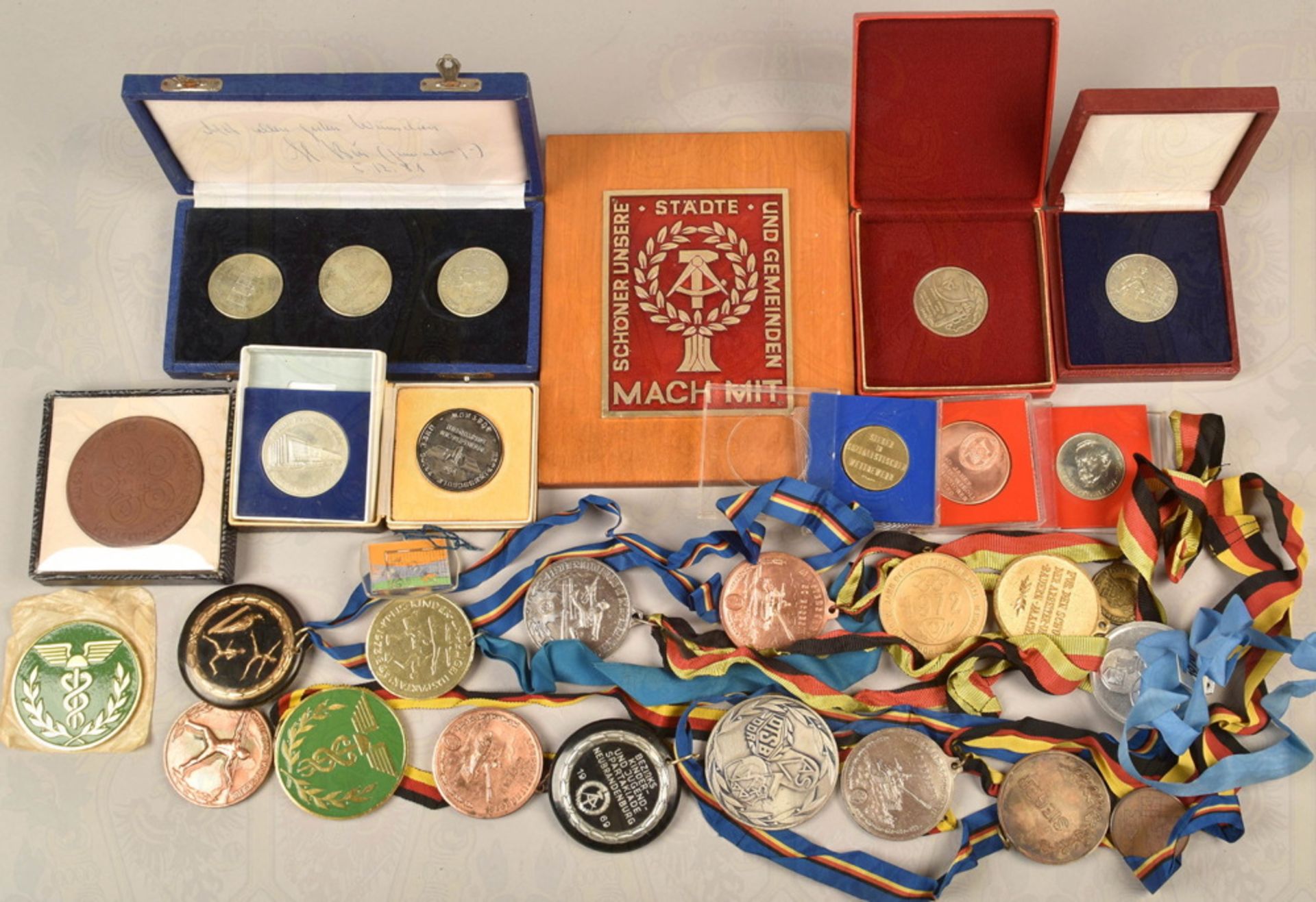 47 military and civilian GDR medals - Image 2 of 2